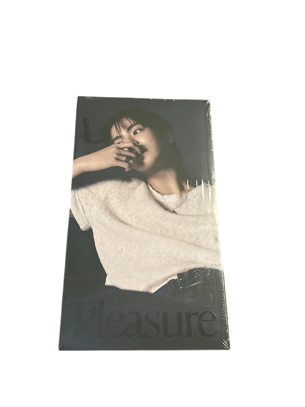 Pleasure - Blue Jaehyuk version