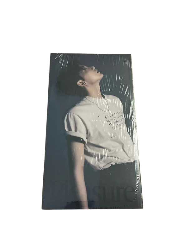Pleasure - Blue Junkyu version