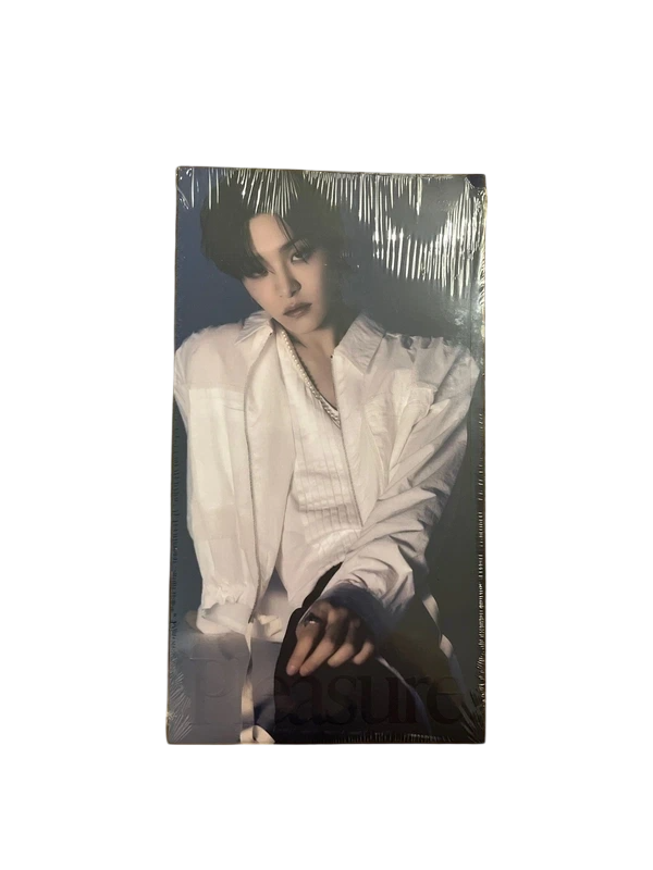 Pleasure - Blue Jihoon version