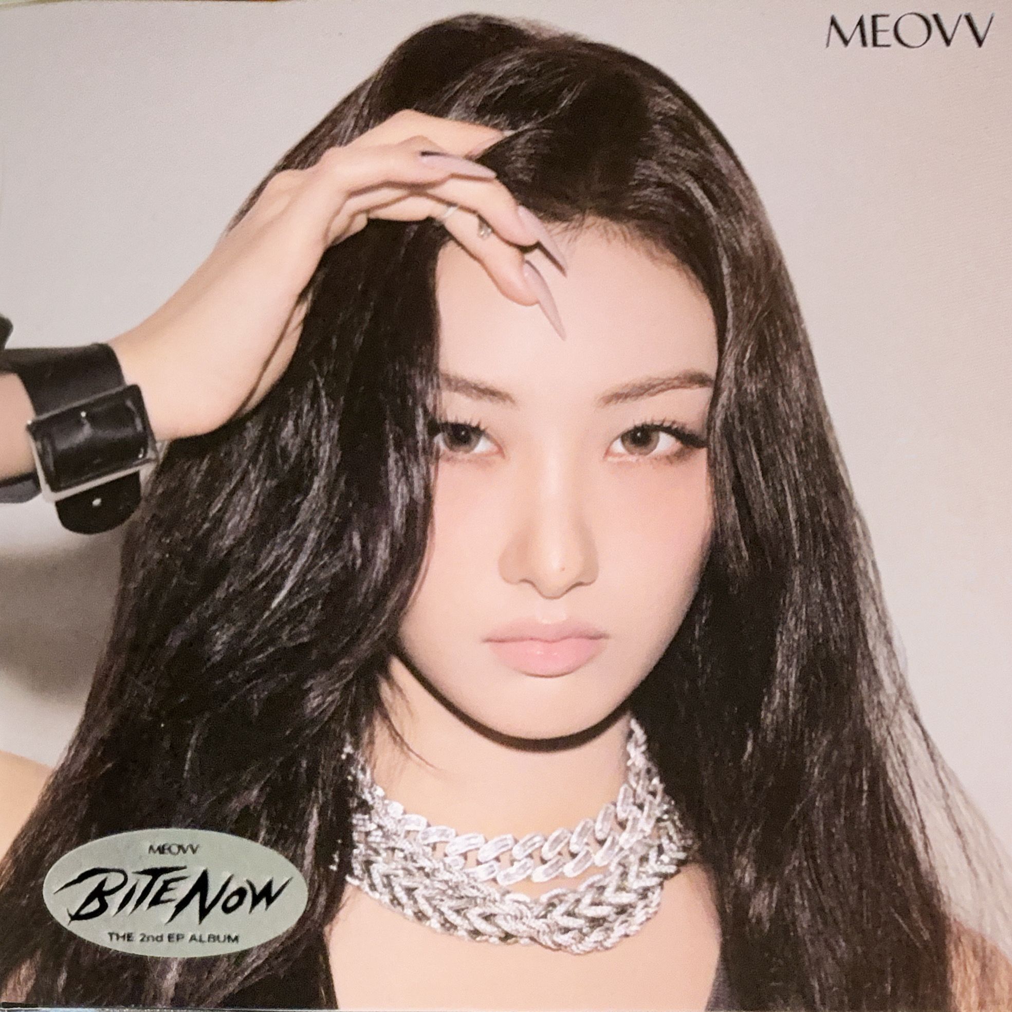 MEOVV 