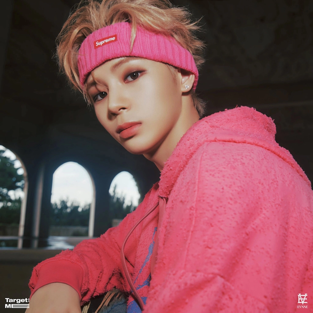 Target: ME - Digipack Mun Junghyun Version