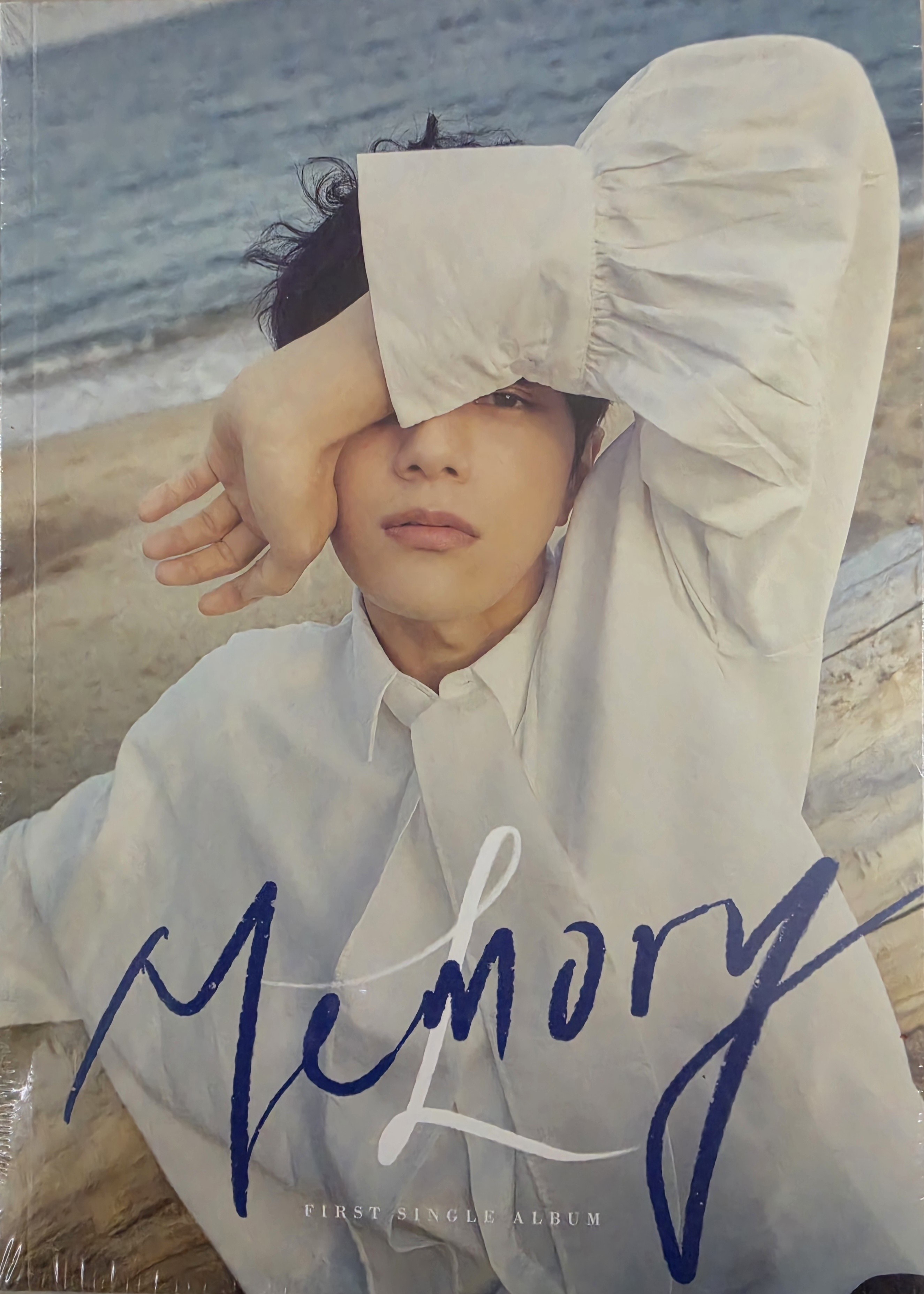 Between Memory and Memory (L Solo) - Normal
