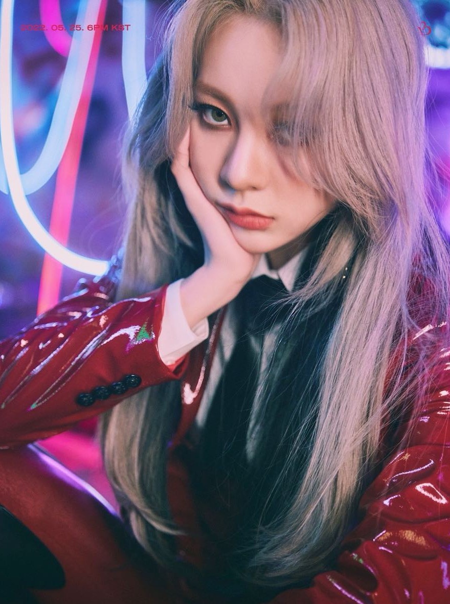 Yiyeon