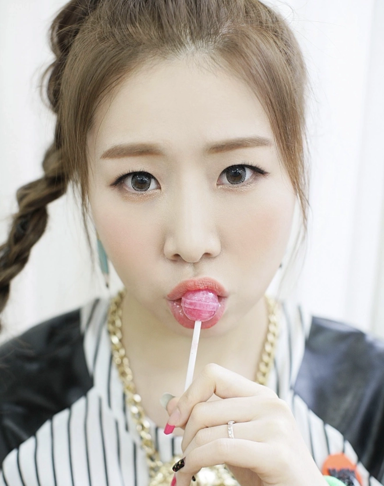 Jieyoung