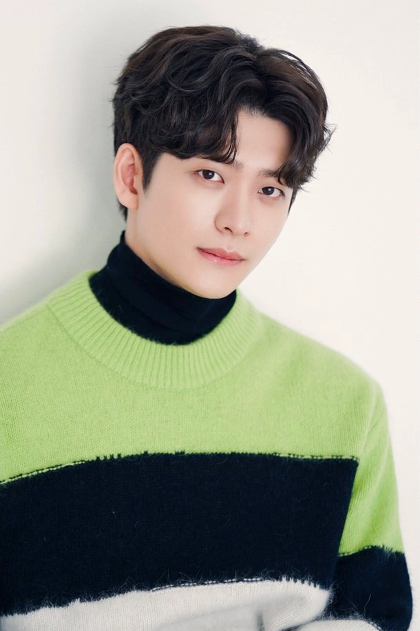 Kang Tae Oh