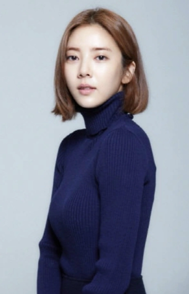 Son Dam Bi