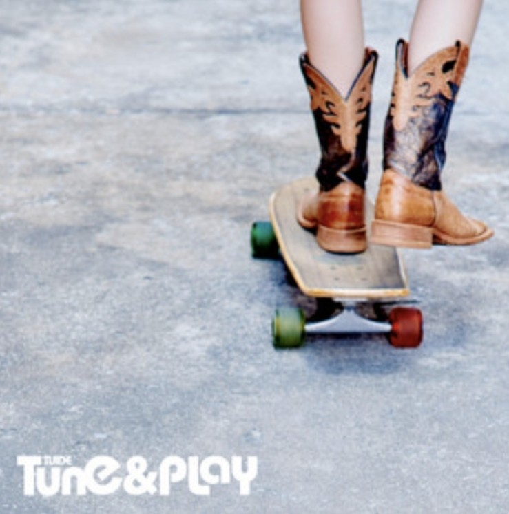 TUNE & PLAY