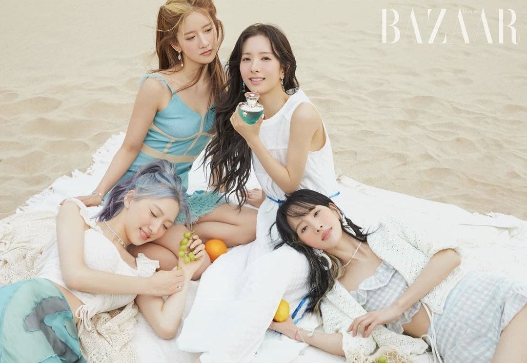 WJSN EXY, Bona, Seola, Eunseo x Harpers Bazaar Korea x Versace Perfume