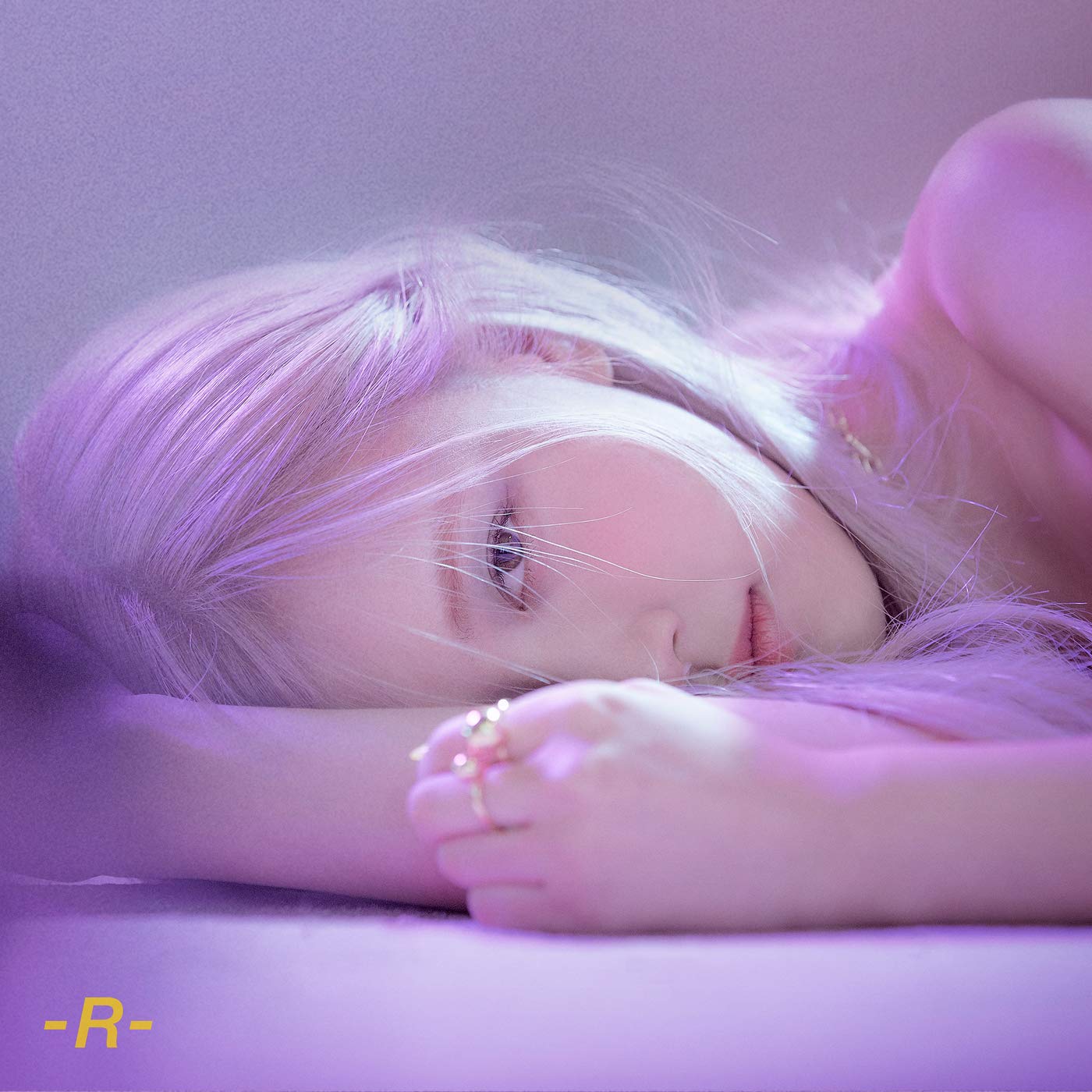 BLACKPINK - -R- (Rosé solo)