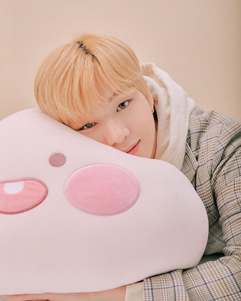 APEACH KANG DANIEL EDITION