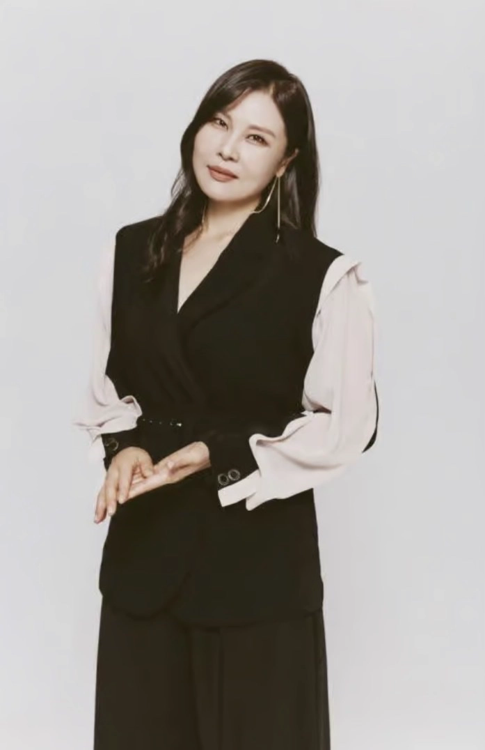 Shin Yeona