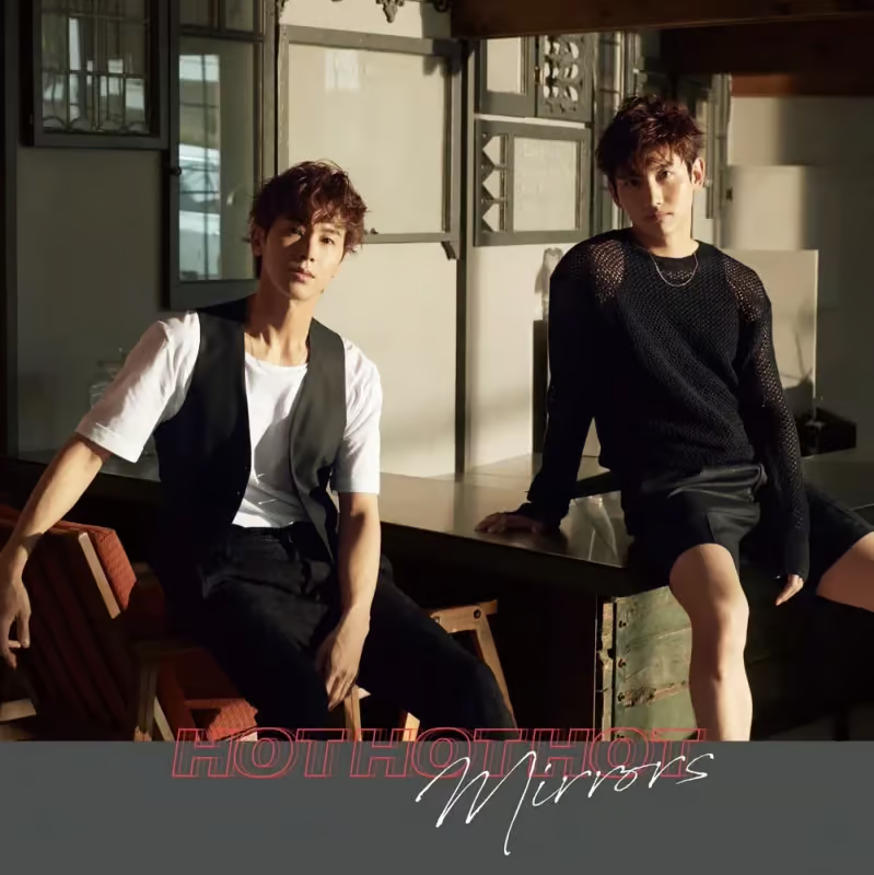 TVXQ - Hot Hot Hot / Mirrors