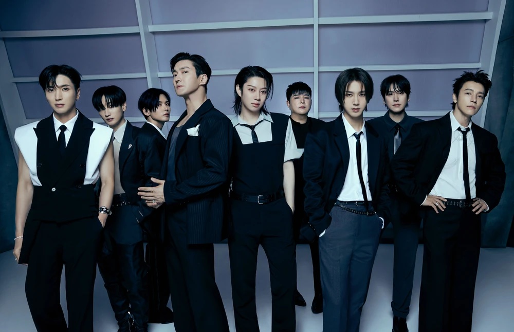 SUPER JUNIOR