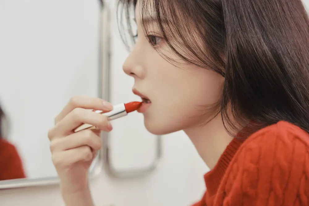 Kang Hyewon