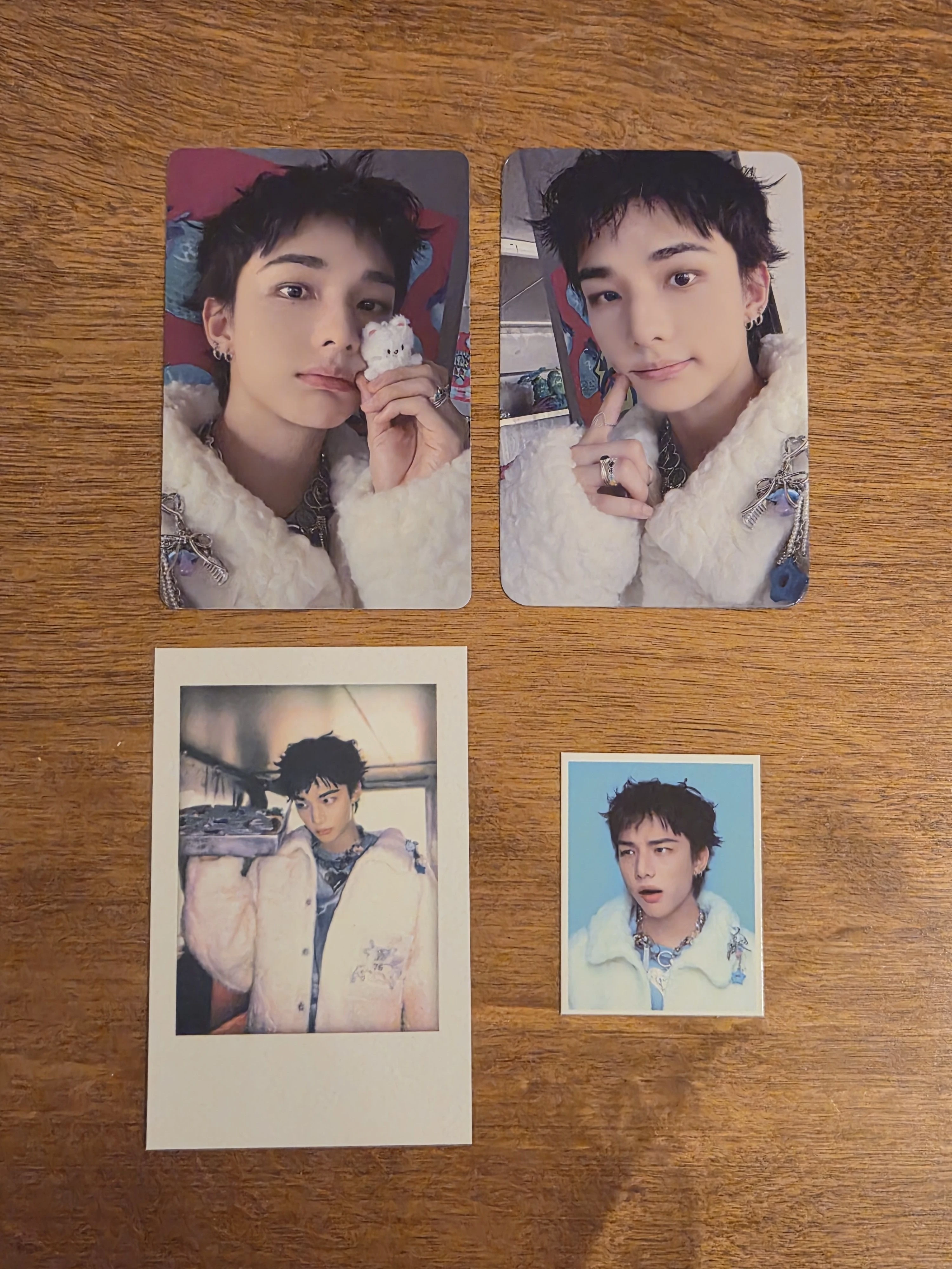 Hyunjin Starlight Photocard Bundle listing photo 1