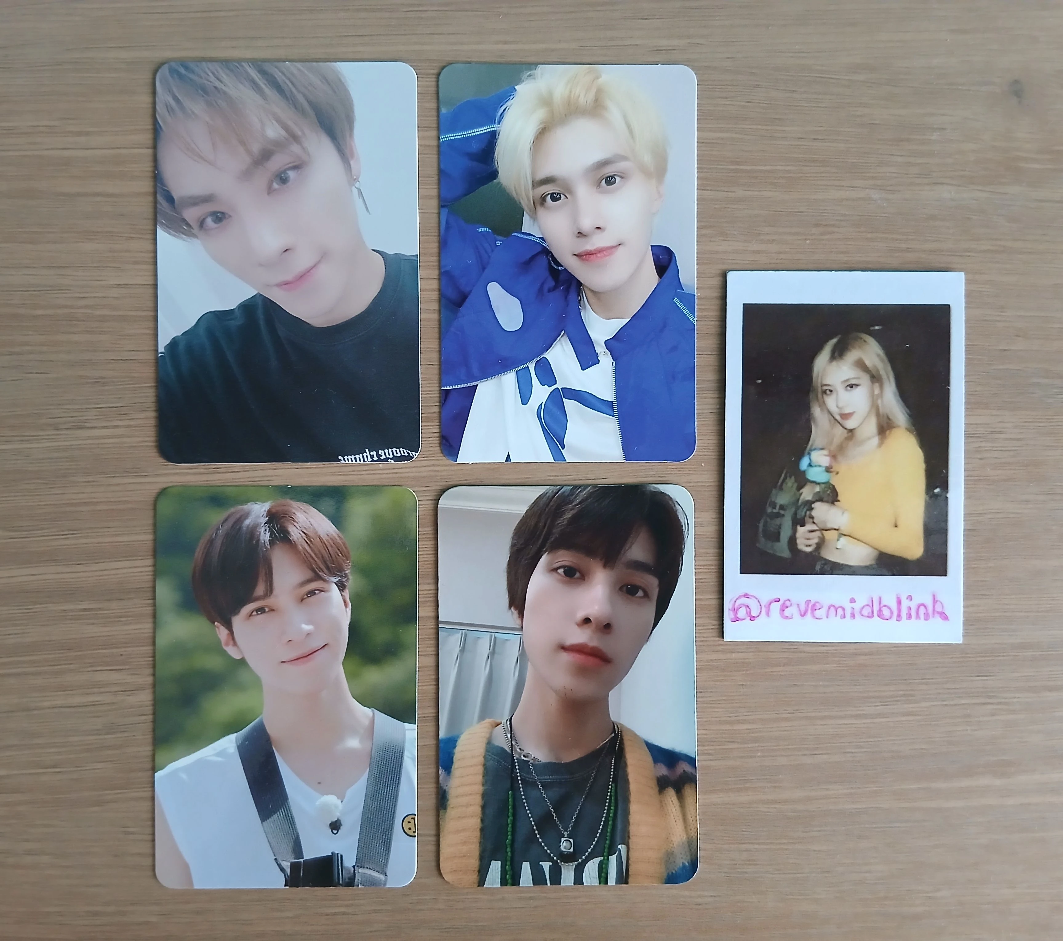 Bundle listing photo 1