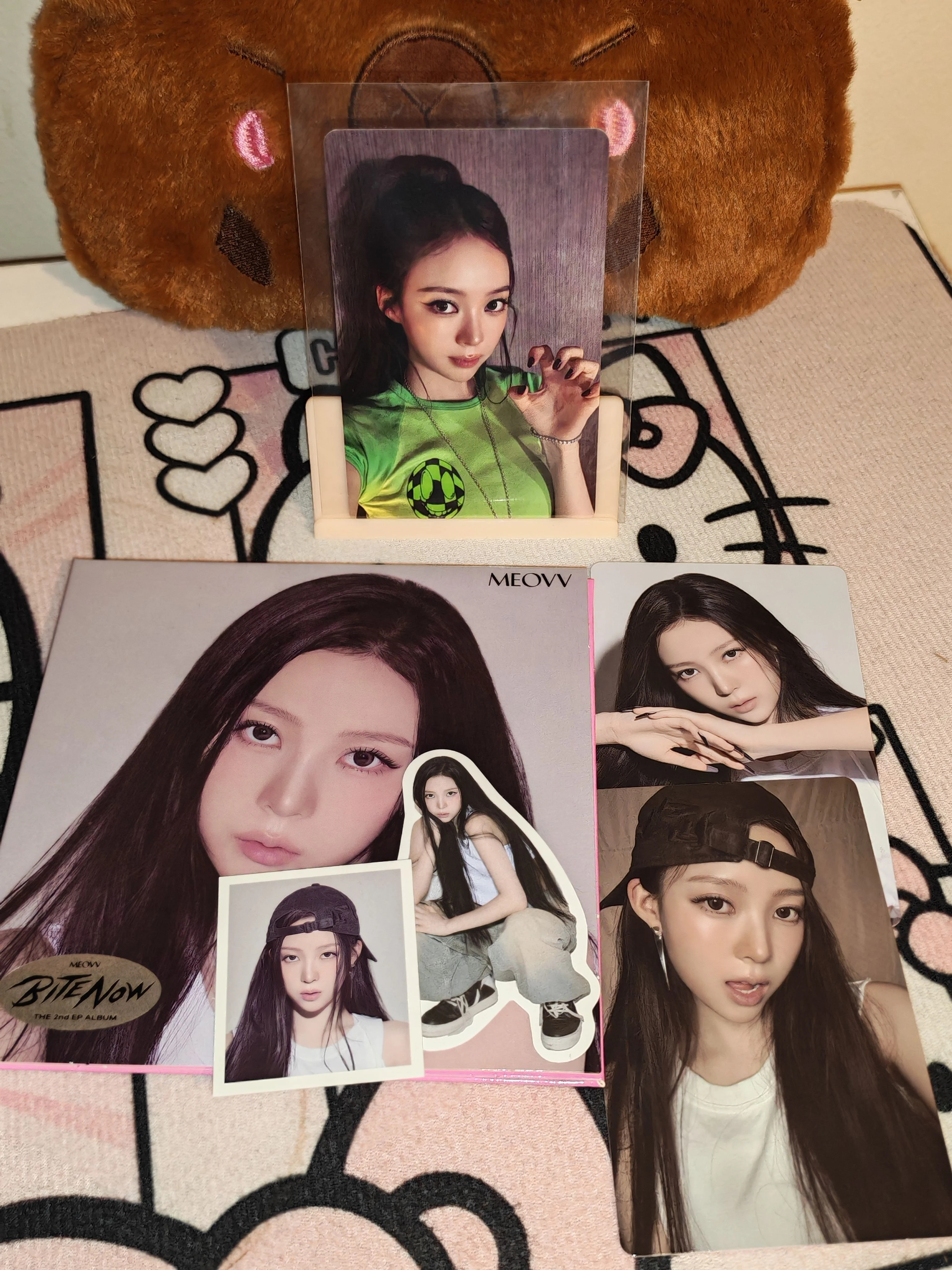 MEOVV Bite Now Narin Album w/ KIDOL Pob listing photo 1