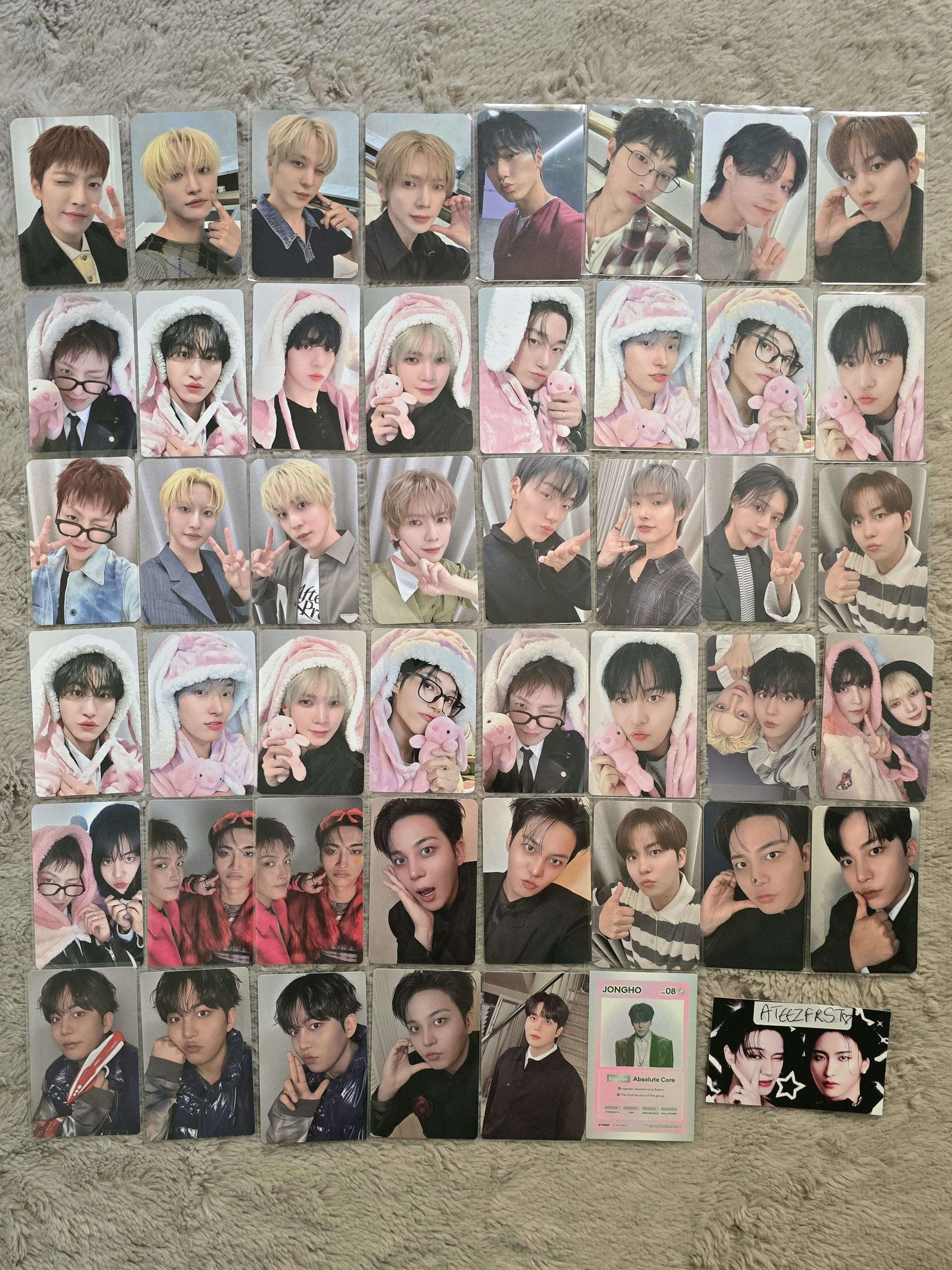 Wts ateez photocards set listing photo 1
