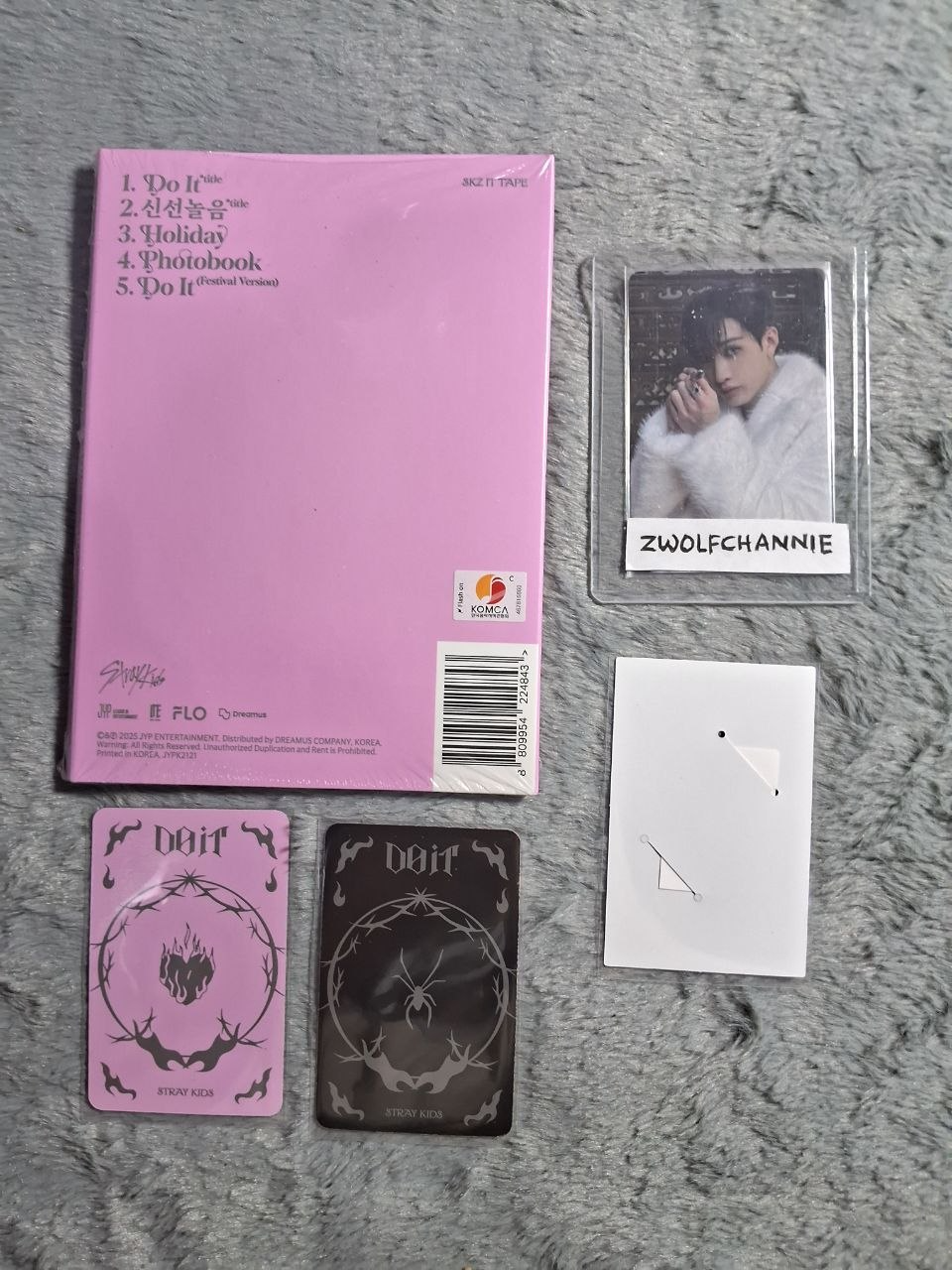 Foto 2 do anúncio de STRAY KIDS DO IT ACCORDION VER. BANG CHAN FULLSET