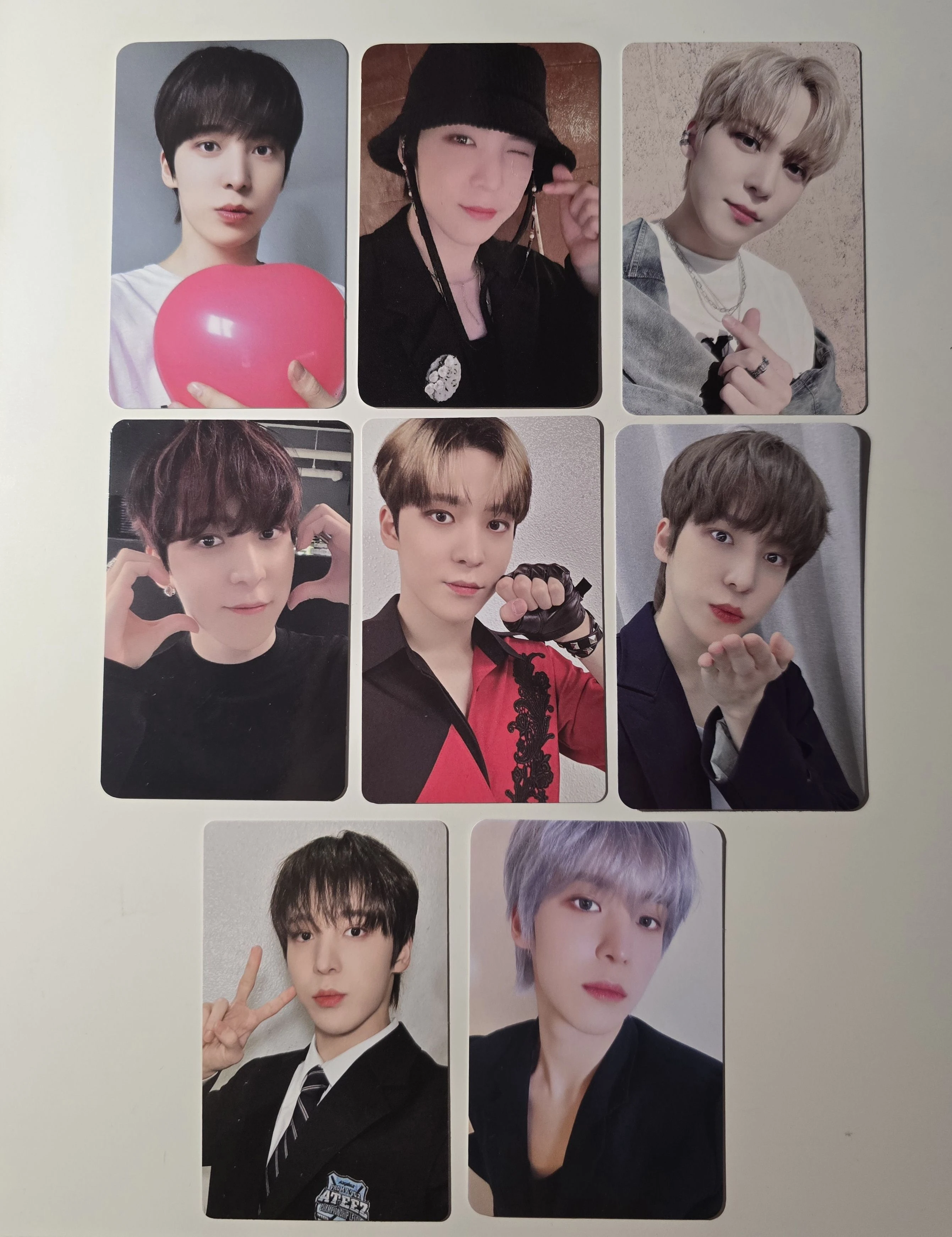 WTS Ateez Yunho Photocards listing photo 1