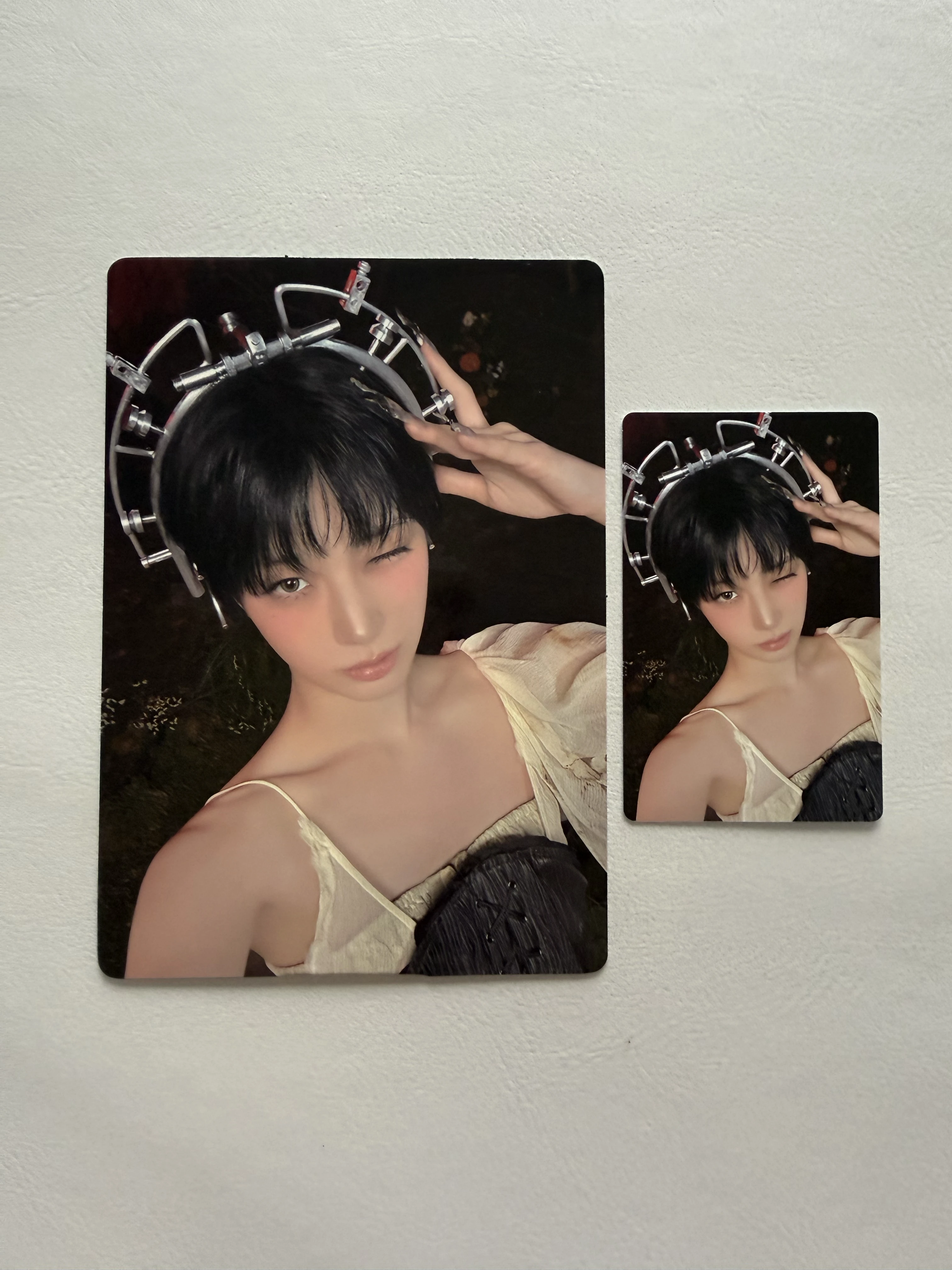 le sserafim kazuha pureflow pt.1 photocard and standee set listing photo 1