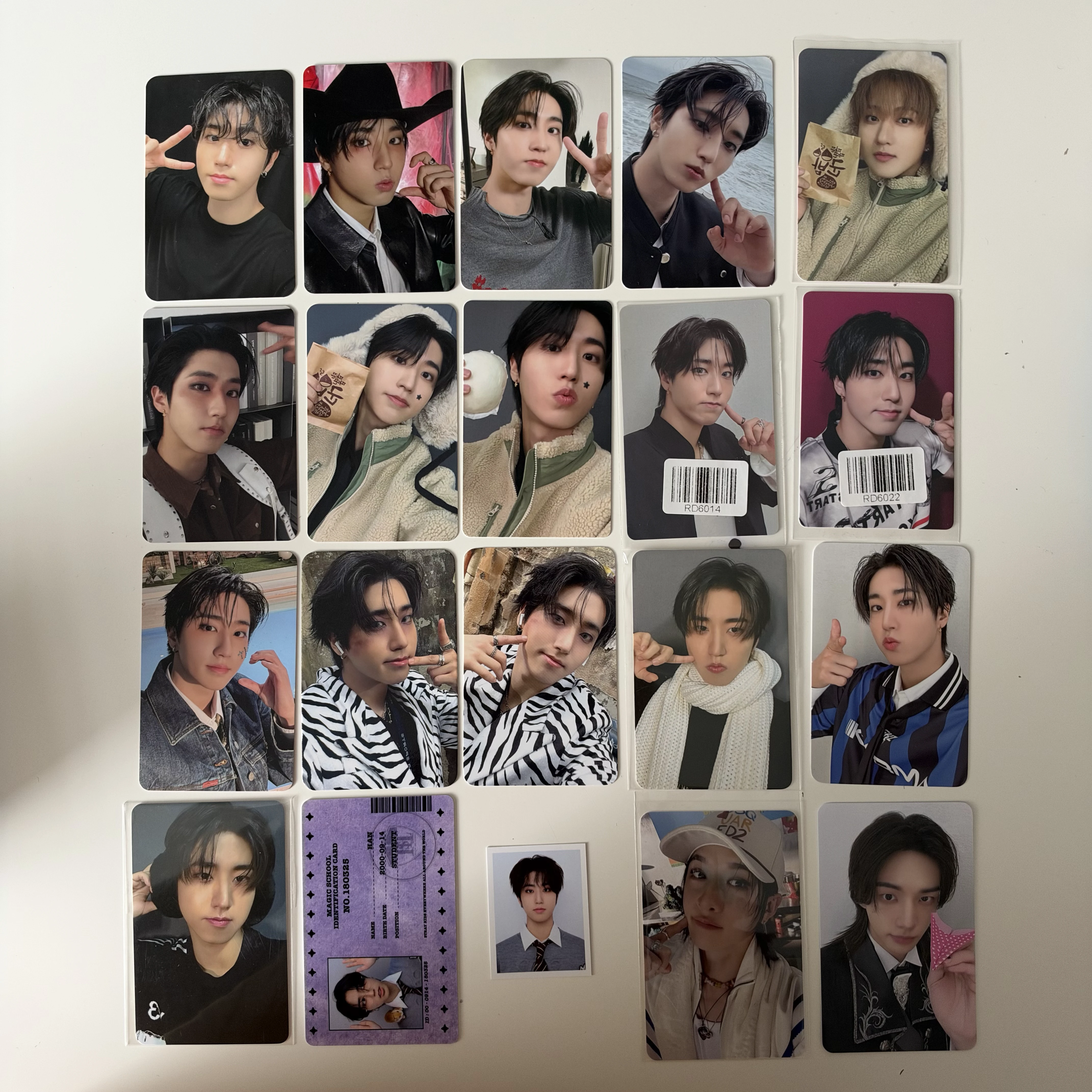 Stray Kids SKZ Han Changbin Bang Chan Hyunjin Set listing photo 1