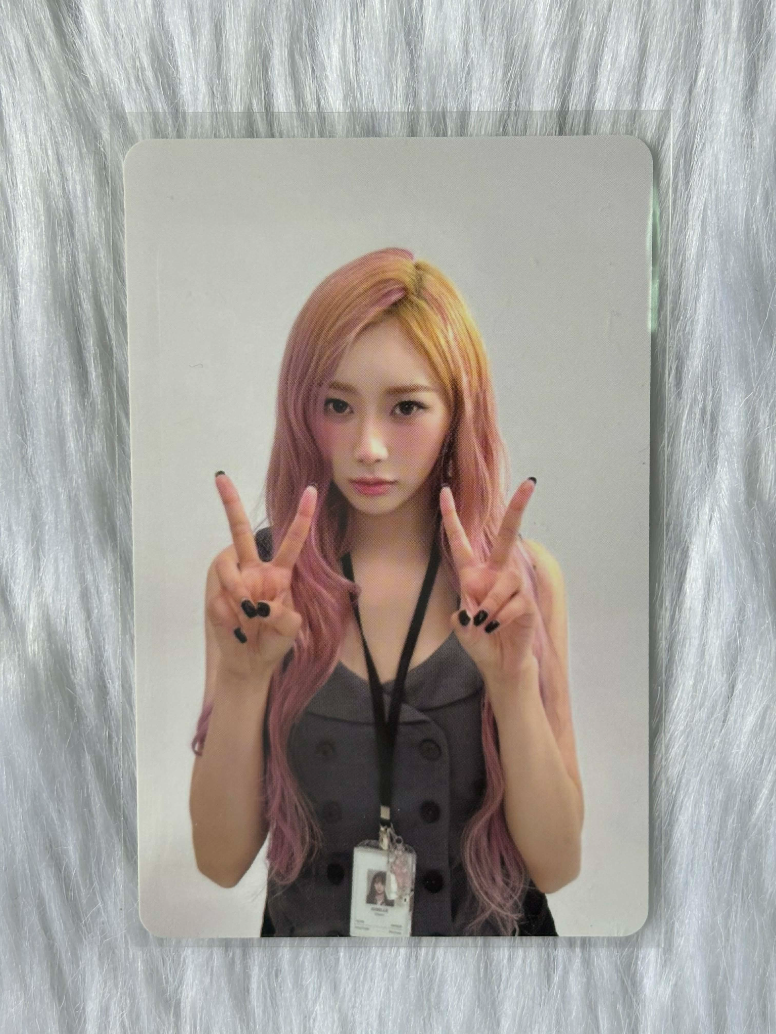 aespa Giselle Seasons Greeting 2025 Random Trading Card Photocard Set listing photo 5