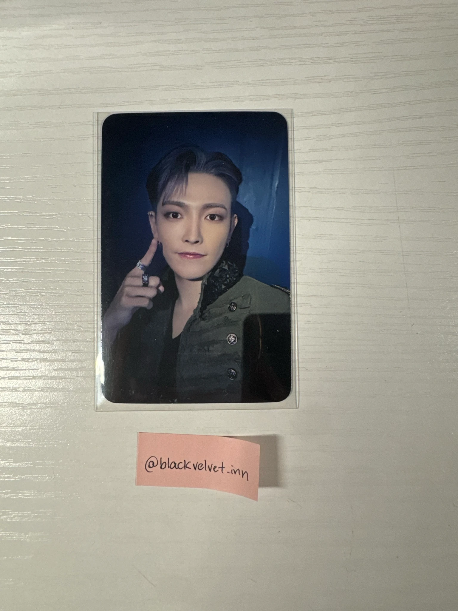 ATEEZ Hongjoong ATEEZ - Hongjoong - THE WORLD EP.FIN: WILL Album fromm store lucky draw listing photo 1