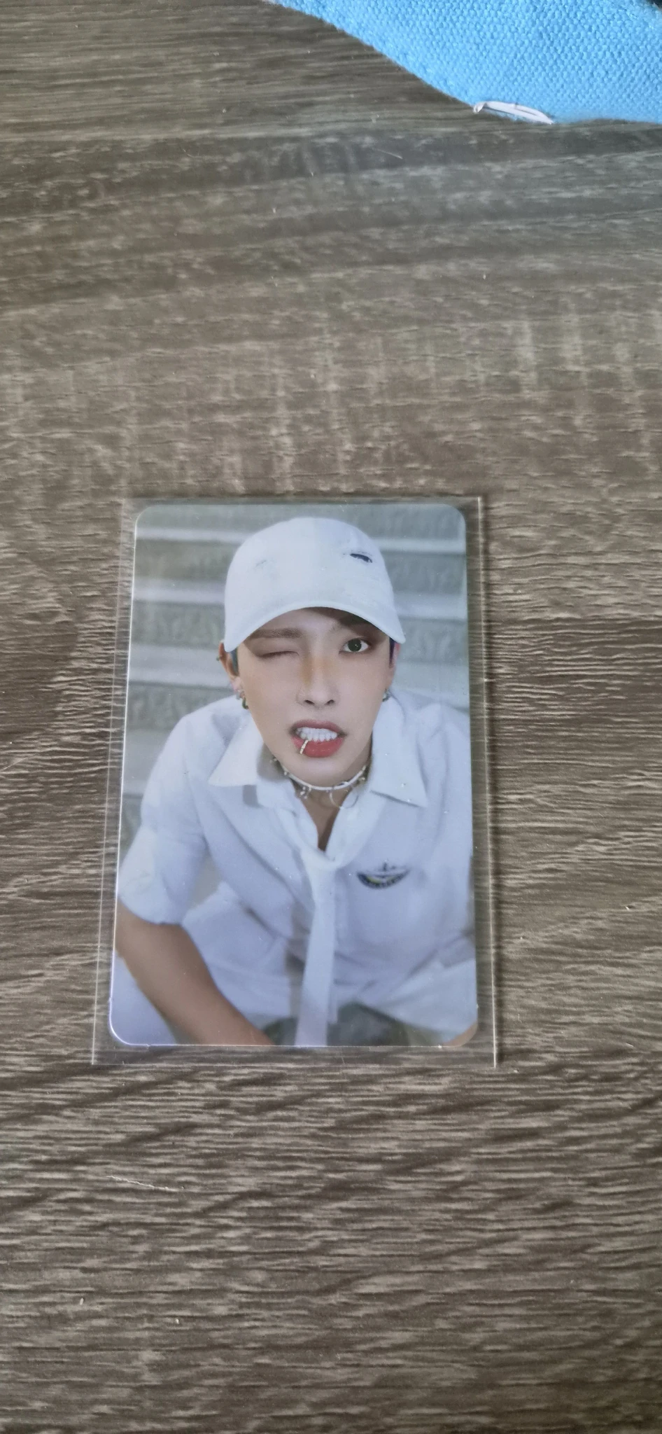 ATEEZ Hongjoong ATEEZ - Hongjoong - THE WORLD EP.2 : OUTLAW Album album photocard listing photo 1