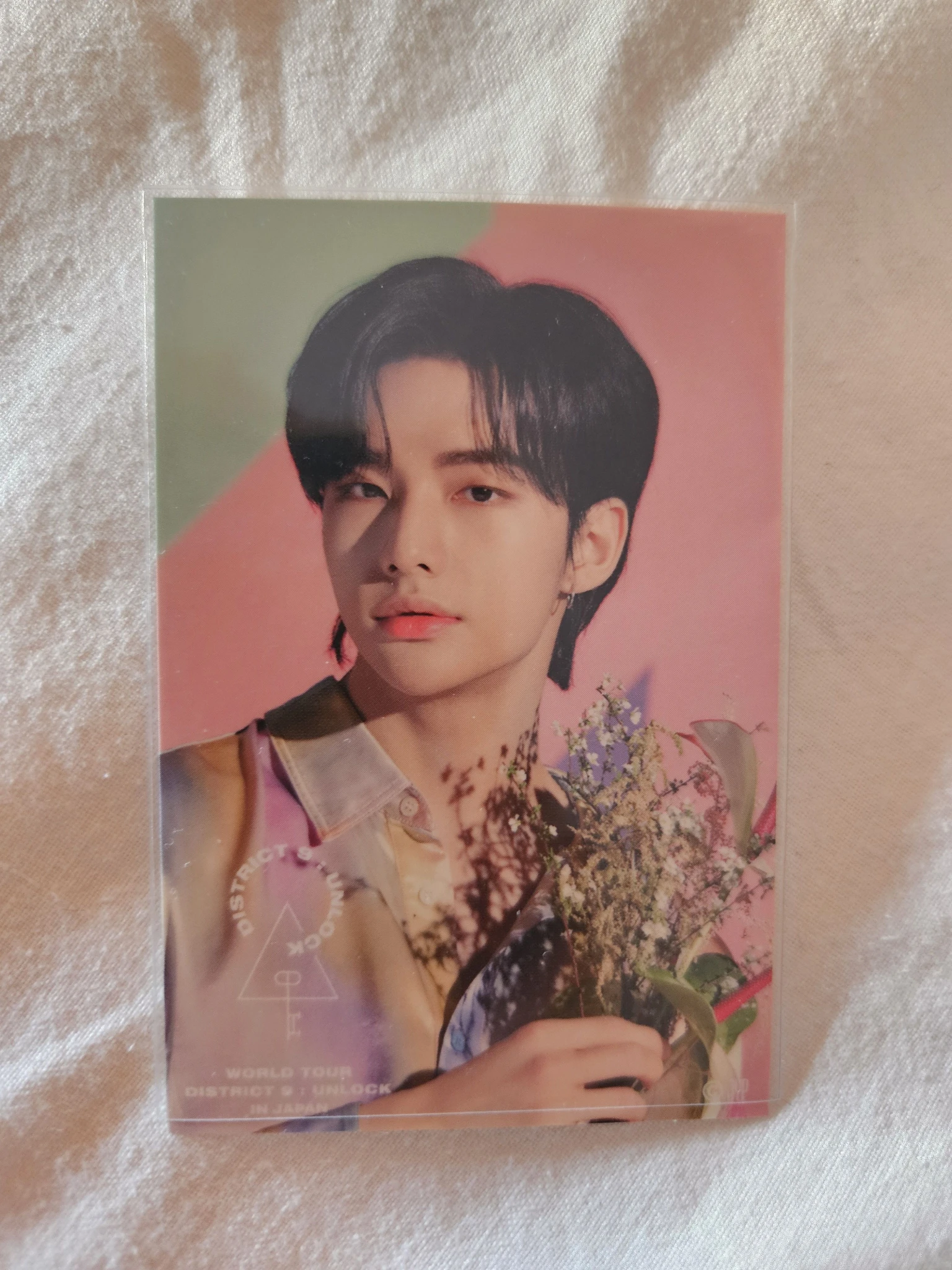 Stray Kids Hyunjin Stray Kids - Hyunjin - World Tour “District 9 : Unlock” Event sticker japan lottery jpfc (japan fanclub) bad image - replace sticker card supplemental listing photo 1