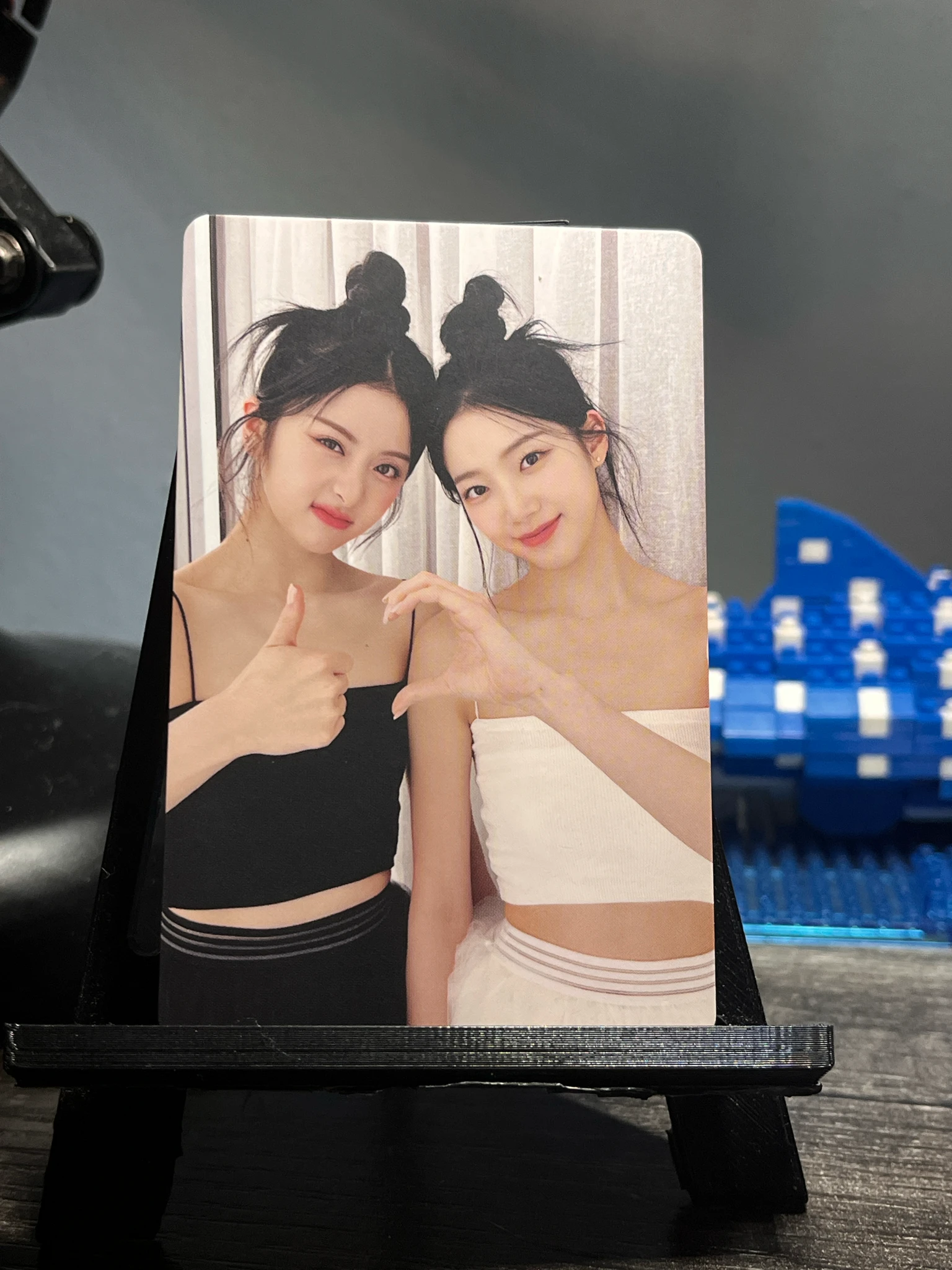 LE SSERAFIM LE SSERAFIM - Kazuha & Huh Yunjin - UNFORGIVEN Album album photocard weverse album version listing photo 1