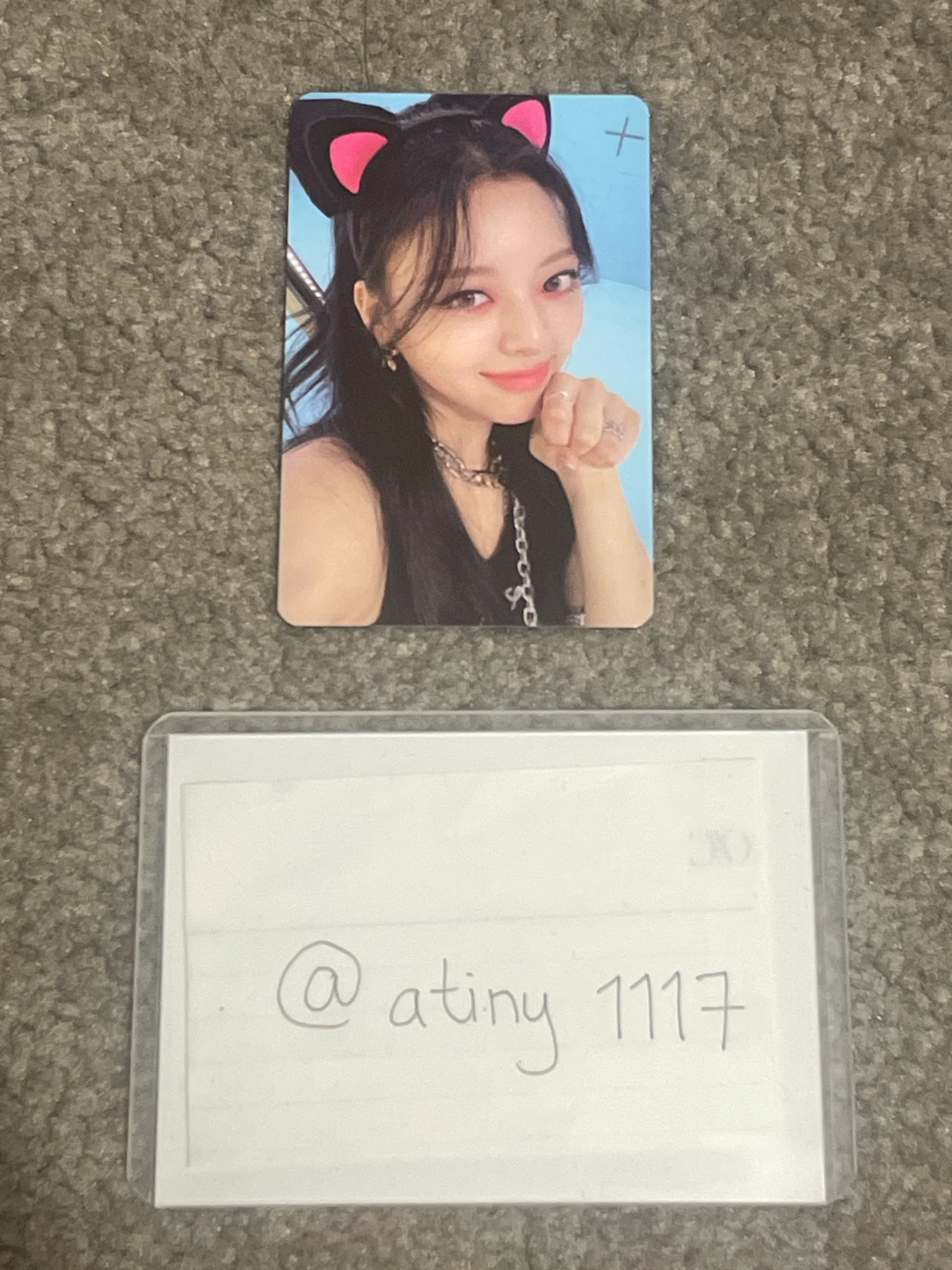 ITZY Yuna ITZY - Yuna - Crazy in Love Album pre-order benefit (pob) apple music listing photo 1
