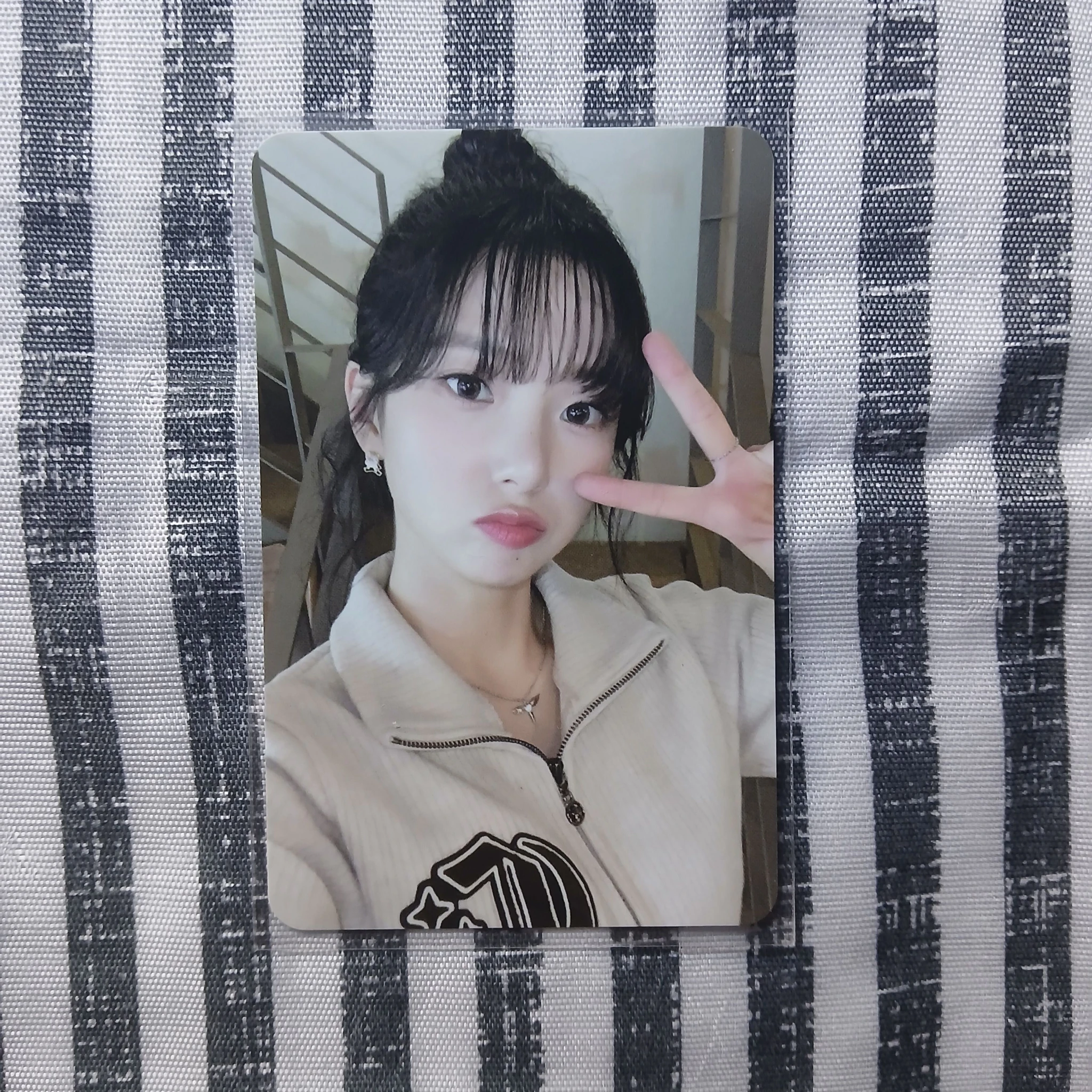 Kep1er Yujin Kep1er - Yujin - Magic Hour Album tropical light version first press only album photocard listing photo 1