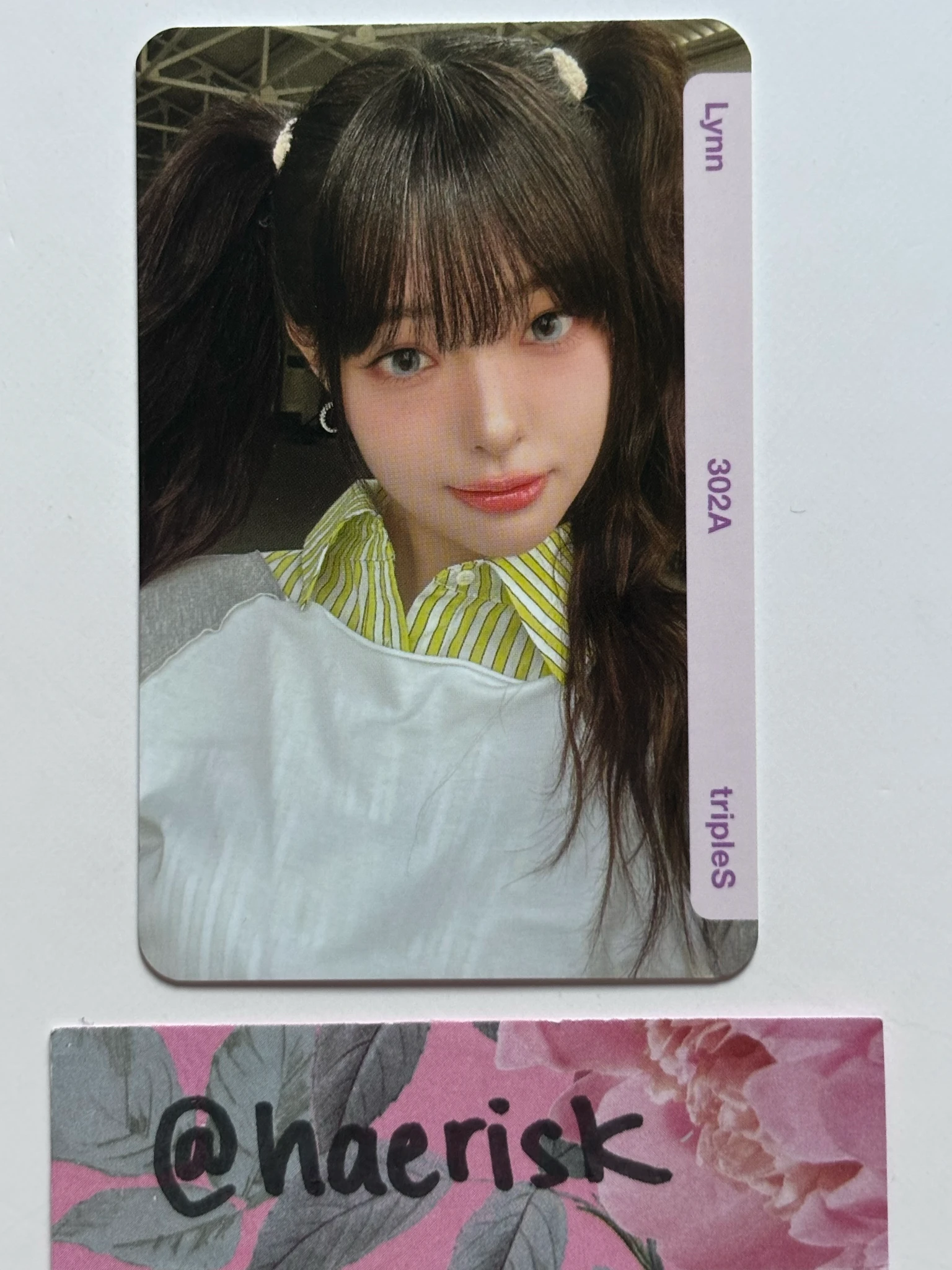 tripleS Lynn tripleS - Lynn - Beyond Beauty Album album photocard moon version listing photo 1