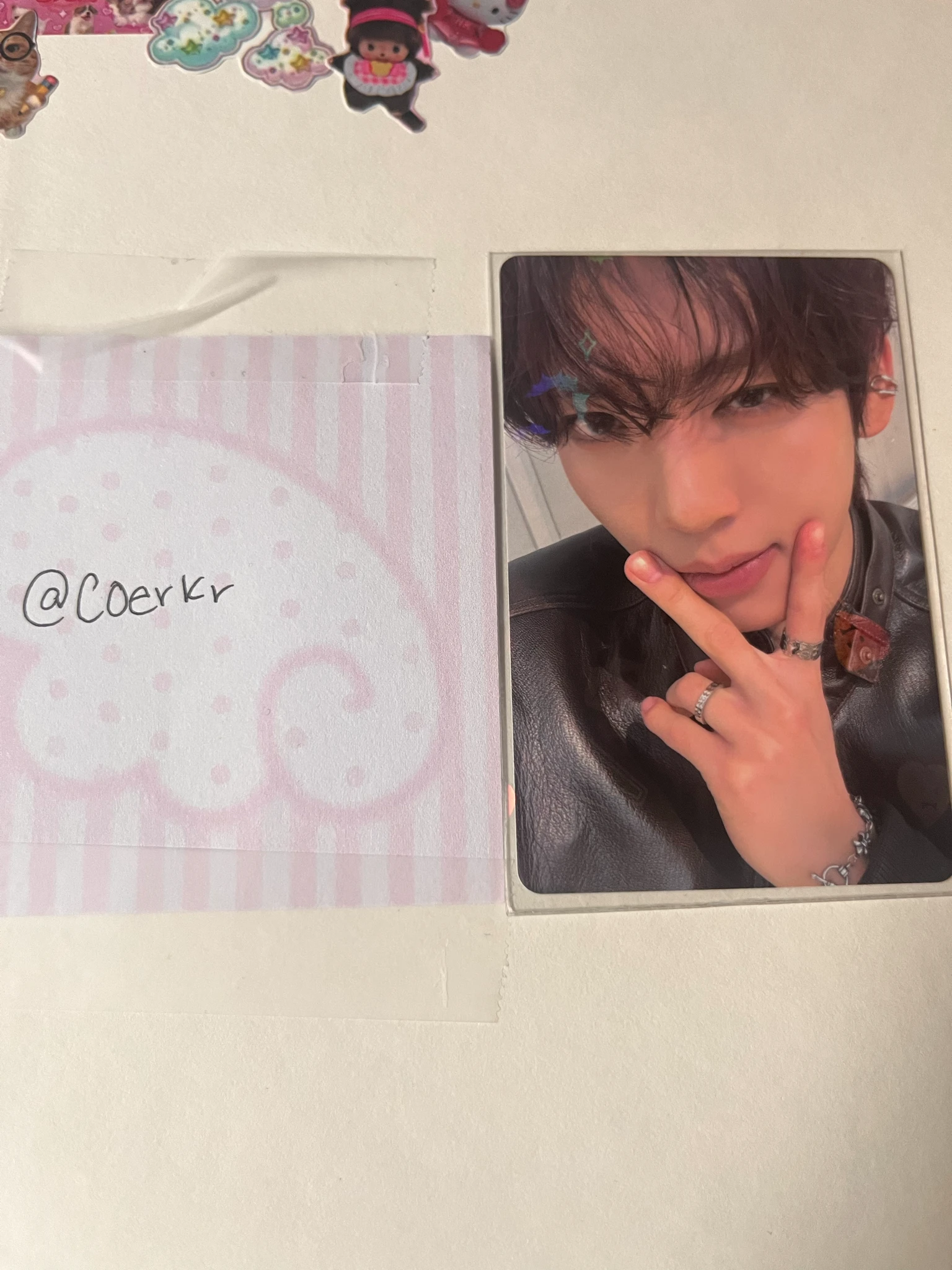 AND2BLE Yujin AND2BLE - Yujin - Sequence 01: Curiosity Album album photocard poca album listing photo 1