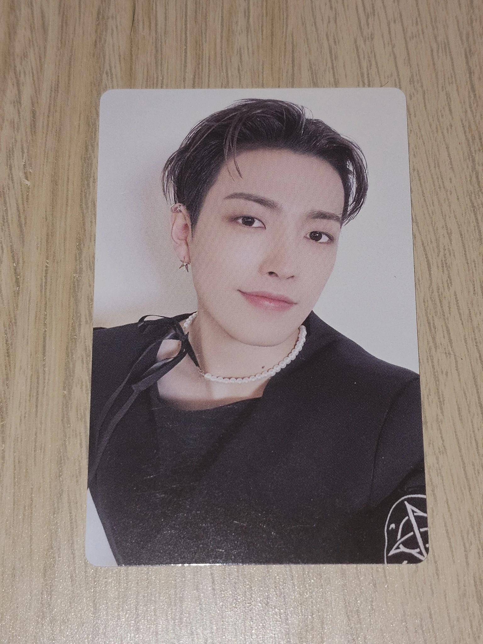 ATEEZ Hongjoong ATEEZ - Hongjoong - Golden Hour : Part 2 Album USA exclusive pearl version listing photo 1