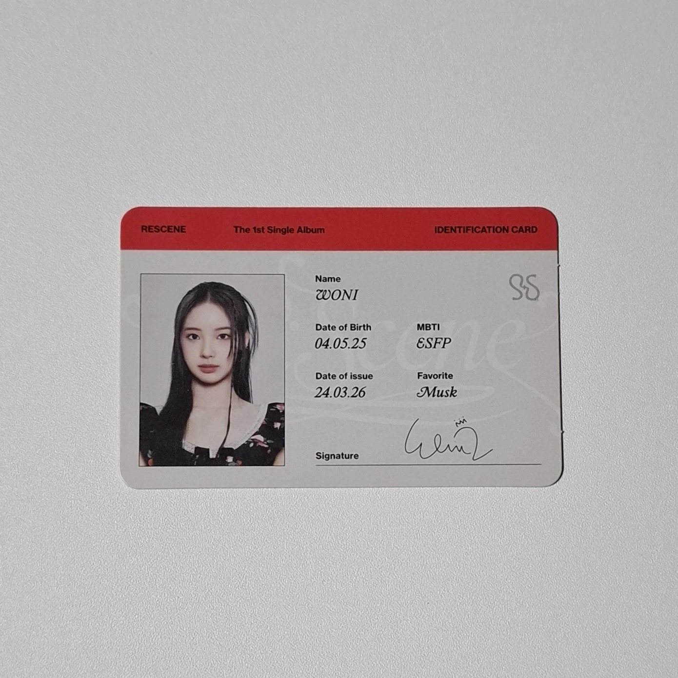 RESCENE Woni RESCENE - Woni - Re:Scene Album pob (pre-order benefit) album photocard id card listing photo 1