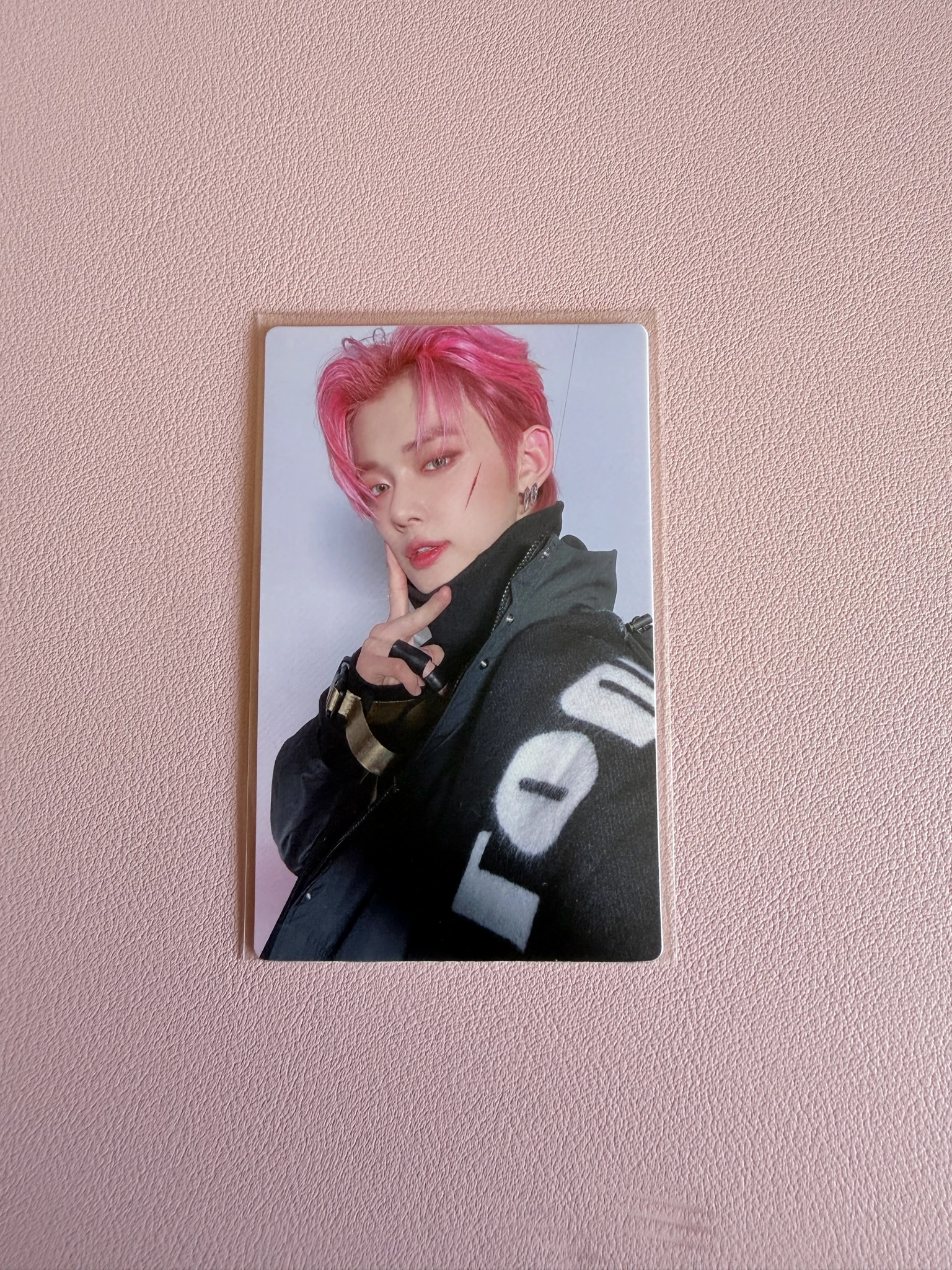 TOMORROW X TOGETHER Yeonjun TOMORROW X TOGETHER - Yeonjun - Minisode 1: Blue Hour Album lucky draw m2u round 2 version 2 listing photo 1