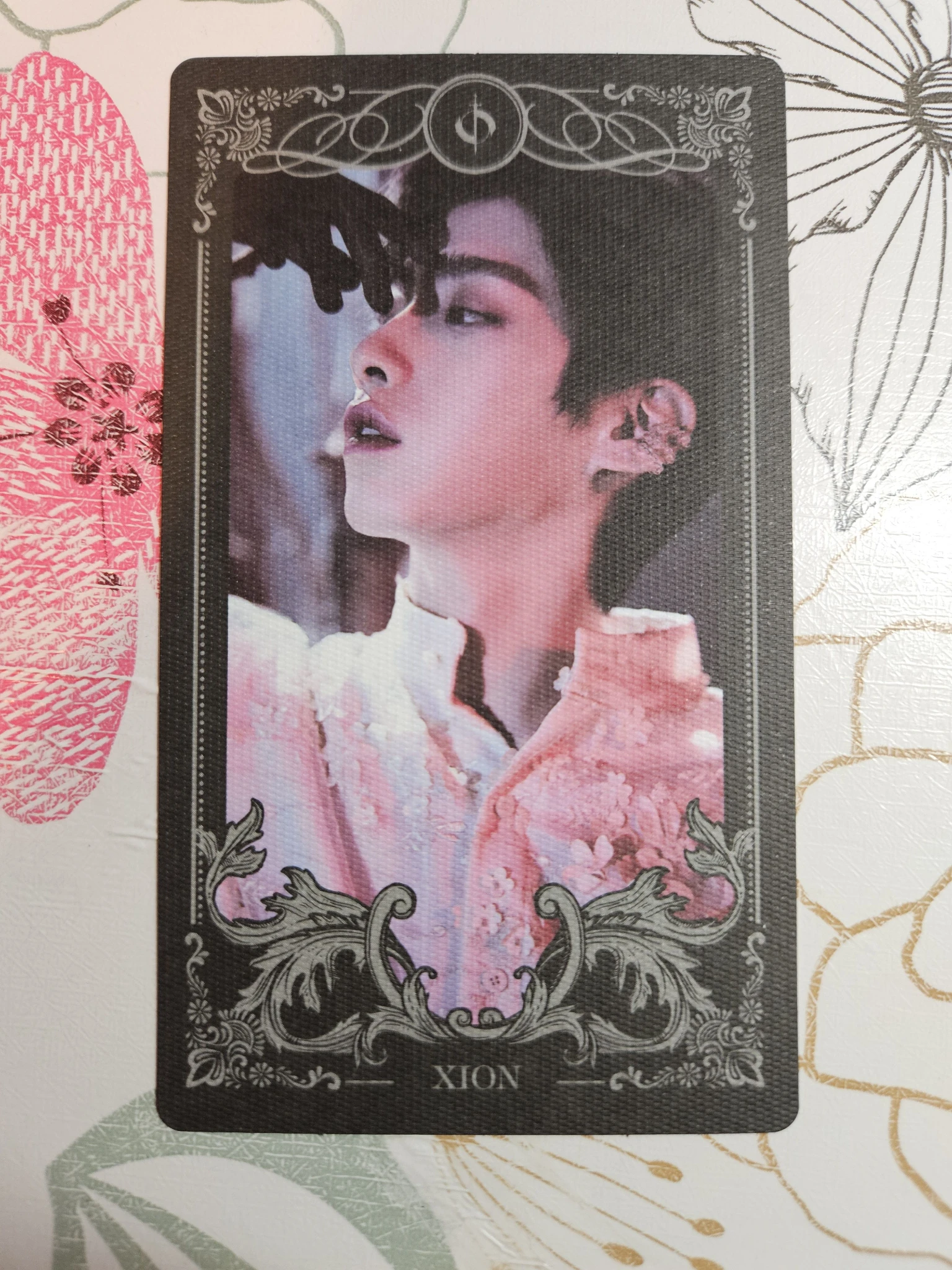 ONEUS Xion ONEUS - Xion - LIVED Album big photocard tarot album inclusion listing photo 1