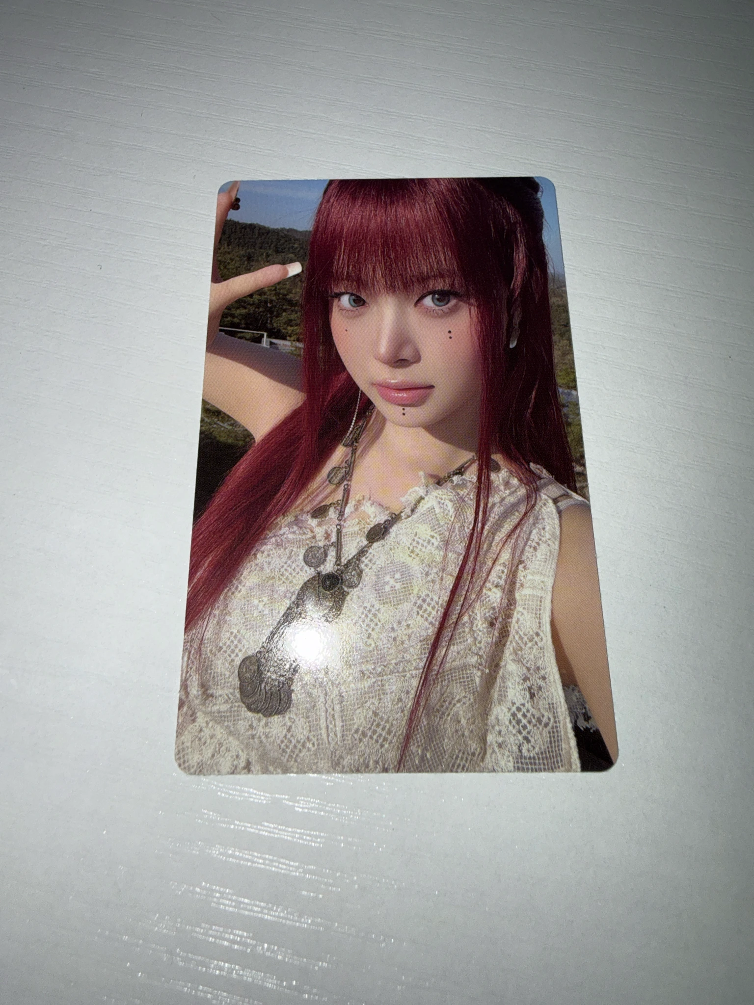 LE SSERAFIM Hong Eunchae LE SSERAFIM - Hong Eunchae - PUREFLOW pt.1 Album purchase benefit youtube gift weverse global shop (wvg) round 1 listing photo 1