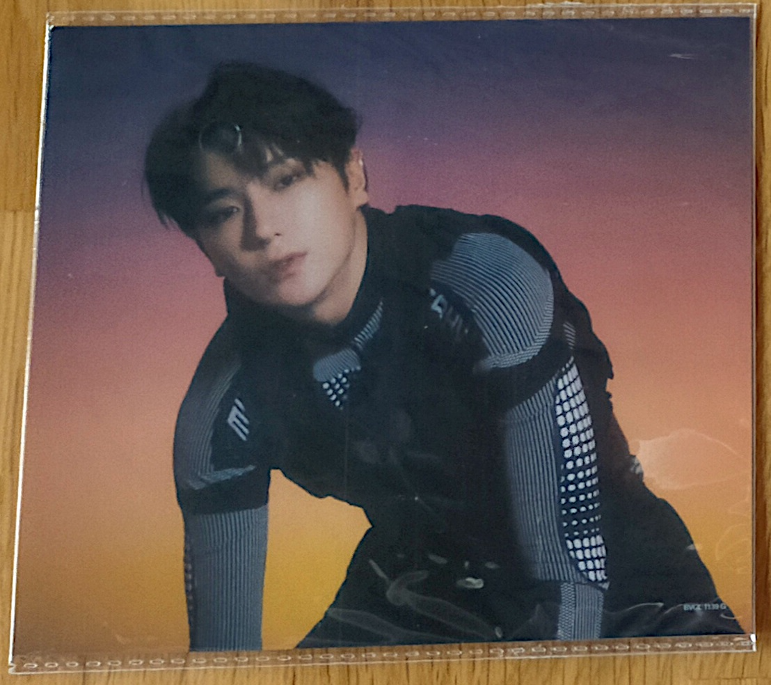 THE BOYZ Hyunjae THE BOYZ - Hyunjae - Breaking Dawn Album album inclusion postcard breaking dawn version listing photo 1