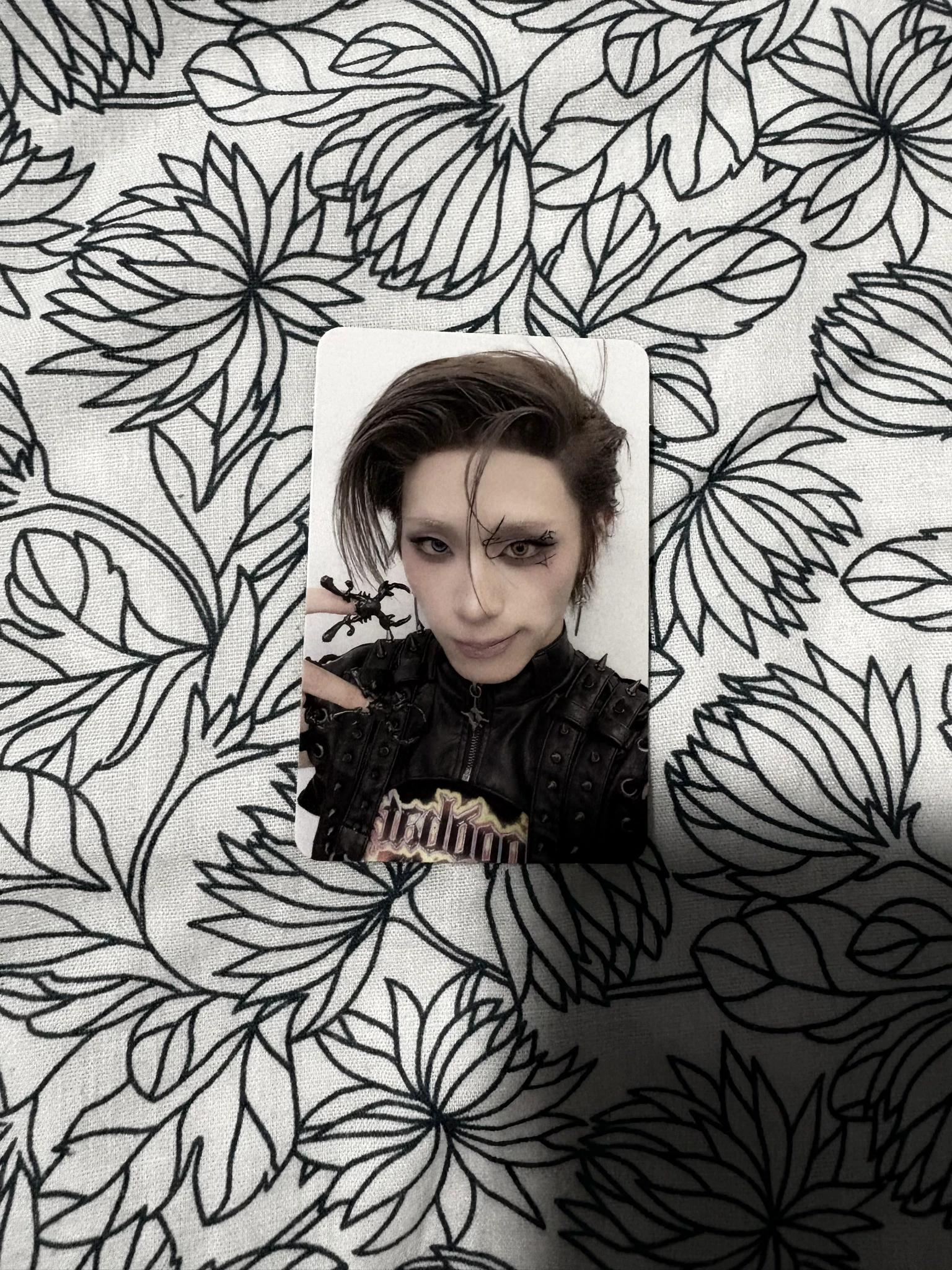XLOV Haru XLOV - Haru - I, God Album album photocard listing photo 1
