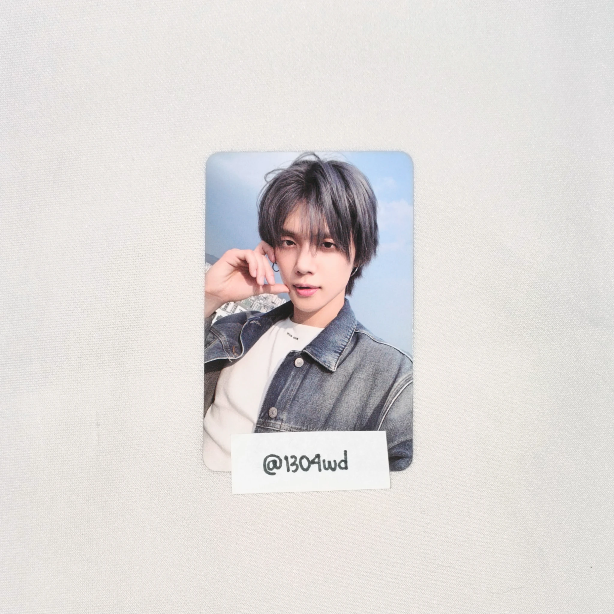 TOMORROW X TOGETHER Yeonjun TOMORROW X TOGETHER - Yeonjun - NO LABELS: PART 01 Album album photocard set up b listing photo 1