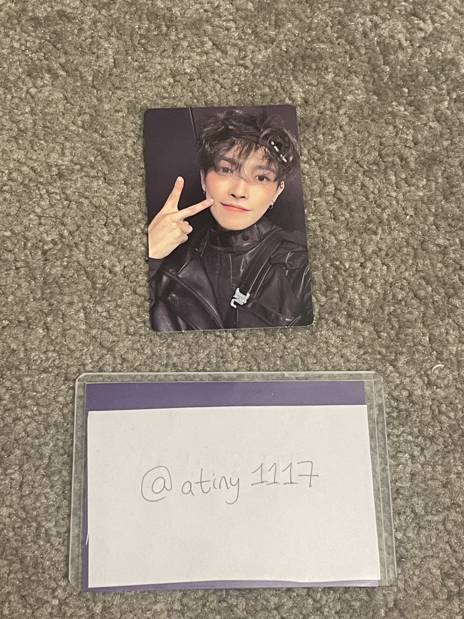ATEEZ Hongjoong ATEEZ - Hongjoong - THE WORLD EP.FIN: WILL Album A version version 1 album photocard listing photo 1