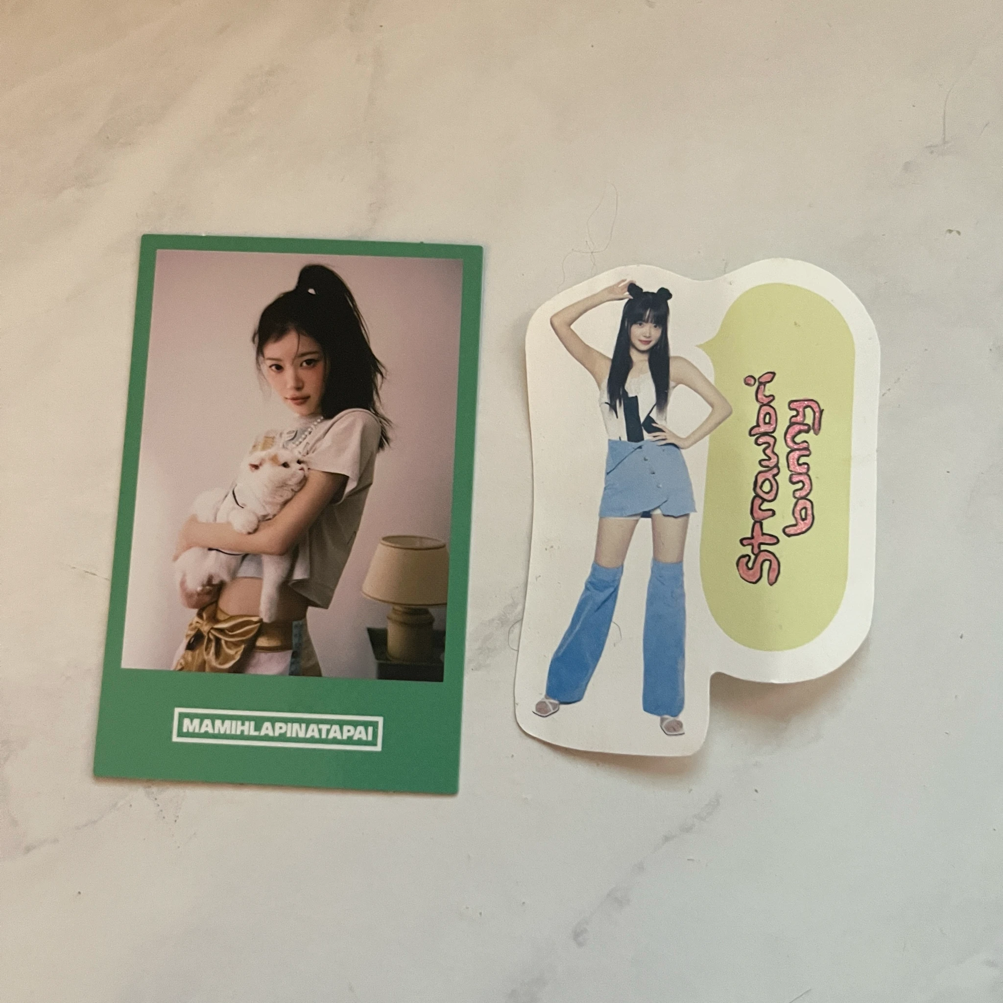 ILLIT Moka ILLIT - MAMIHLAPINATAPAI Album paw paw version weverse global shop (wvg) polaroid listing photo 1