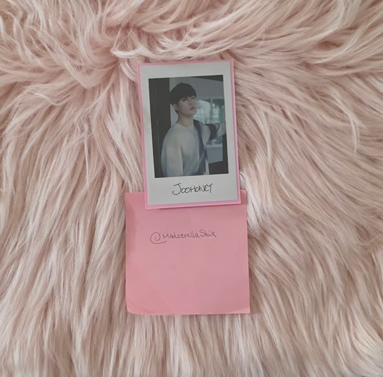MONSTA X Joohoney MONSTA X - Joohoney - Shape of Love Album album photocard album inclusion polaroid pob (pre-order benefit) listing photo 1