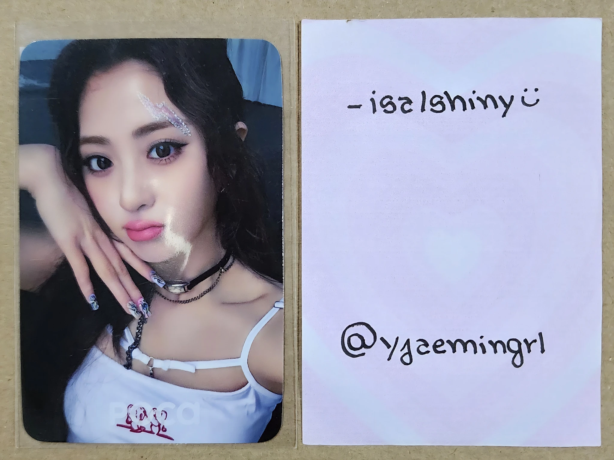 LE SSERAFIM Huh Yunjin LE SSERAFIM - Huh Yunjin - CRAZY Album lucky draw soundwave round 1 listing photo 1