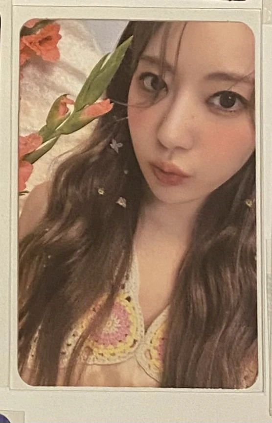 LE SSERAFIM Sakura LE SSERAFIM - Sakura - ANTIFRAGILE Album album photocard frozen aquamarine version listing photo 1