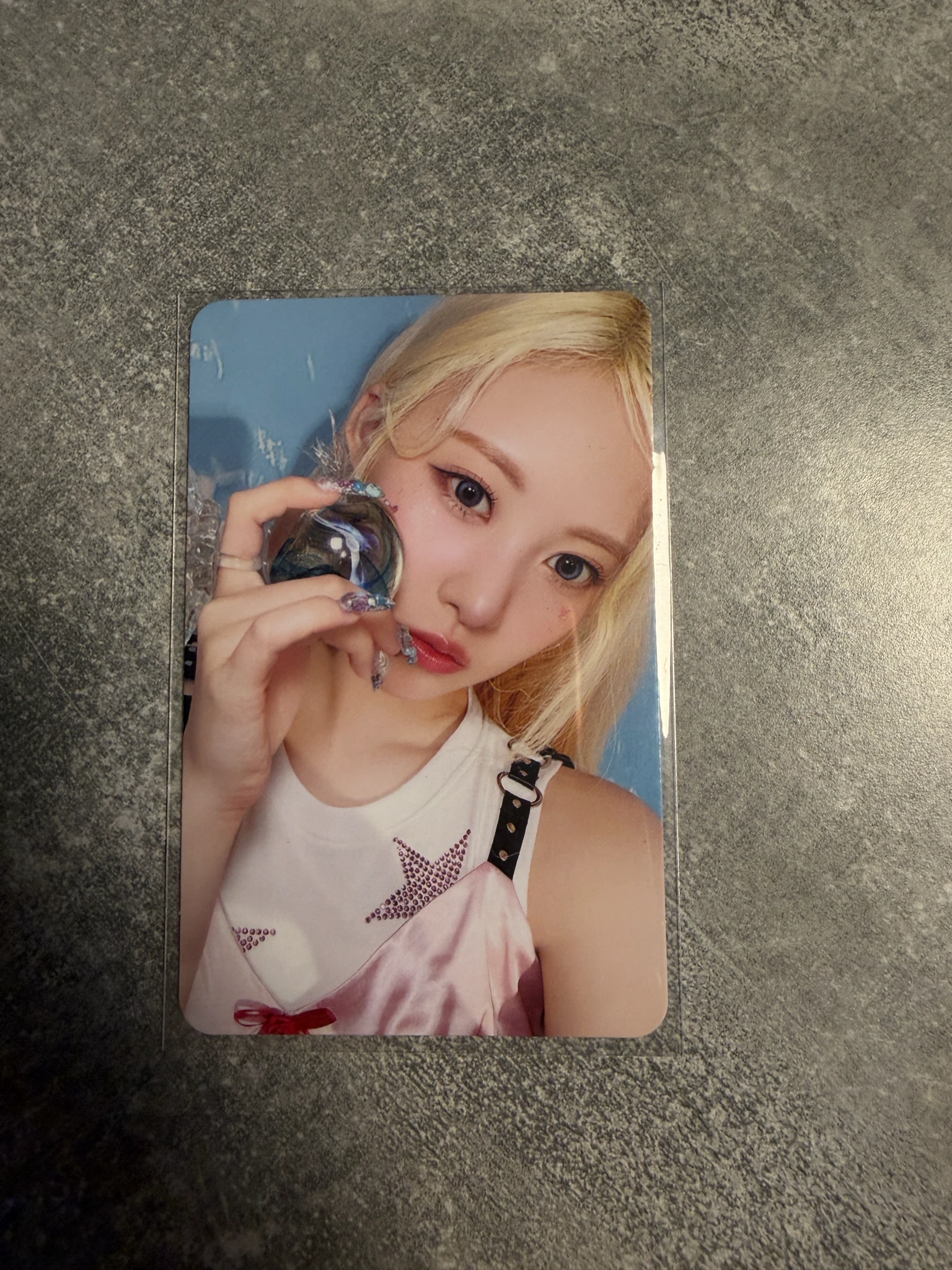 RESCENE Liv RESCENE - Liv - SCENEDROME Album album photocard photobook version version 1 listing photo 1