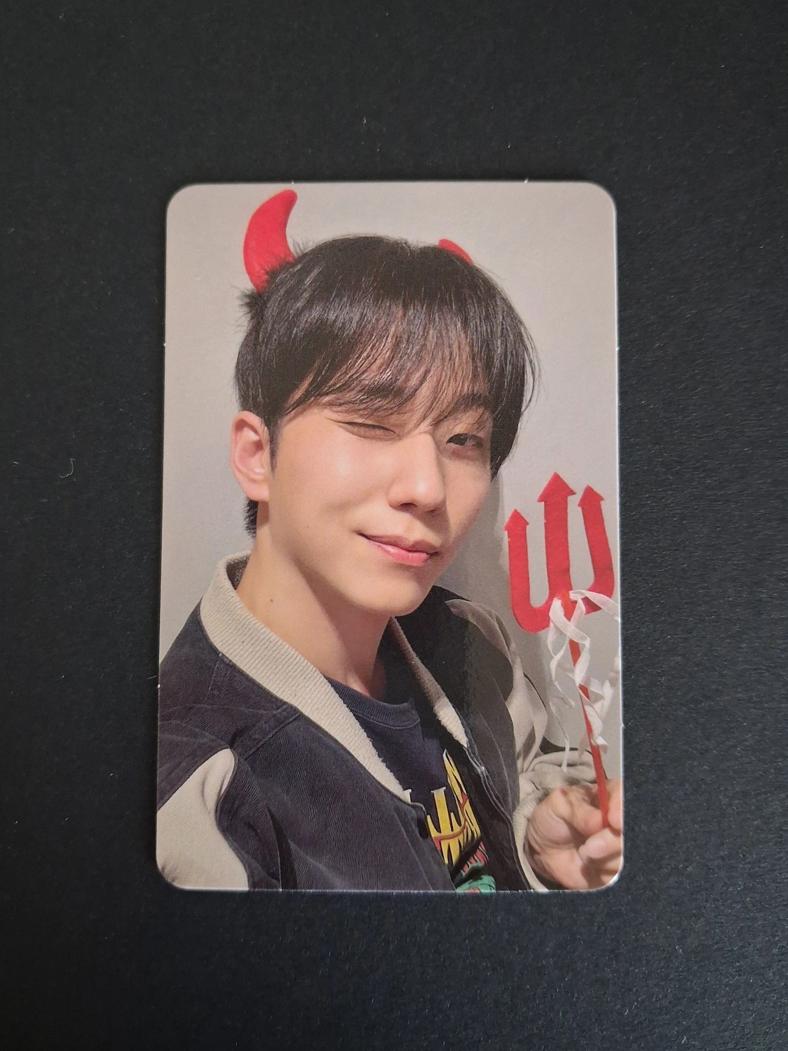 Xdinary Heroes Gunil Xdinary Heroes - Gunil - Beautiful Mind World Tour Event day 2 seoul concert benefit double-sided listing photo 1